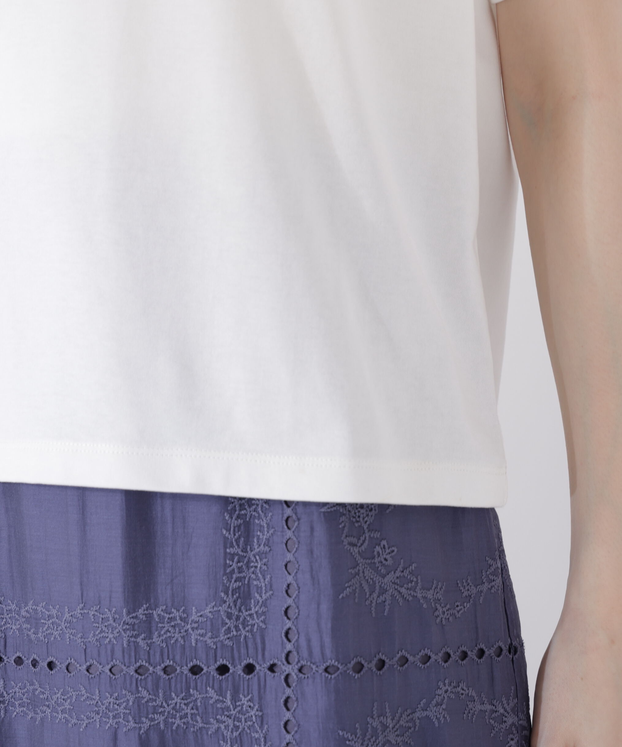 PROPORTION BODY DRESSING「＜ウォッシャブル＞ゴシックロゴTシャツ」|Tシャツ・カットソー|