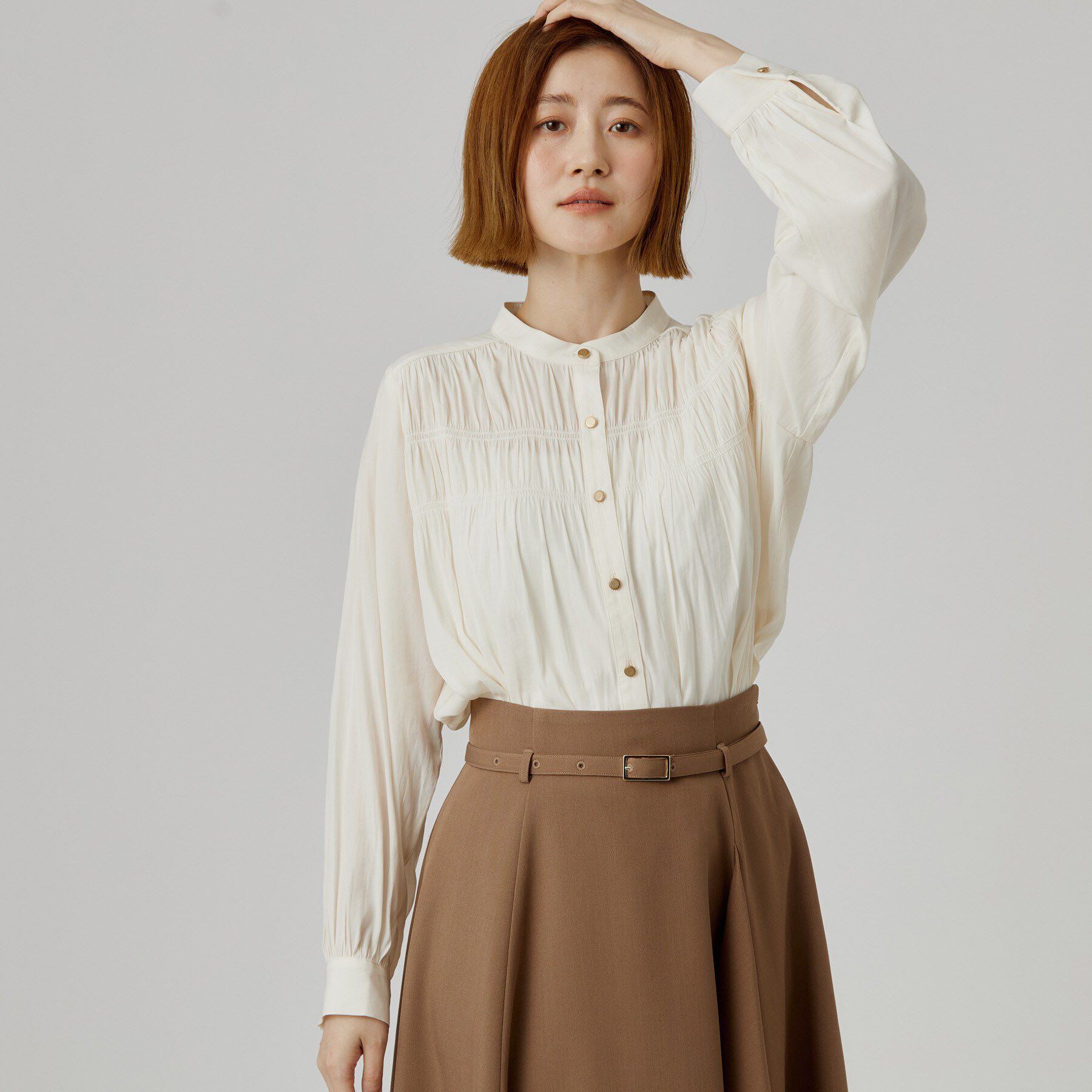 grove「【通勤/きれいめ】上品な艶を纏う ヴィンテージサテンブラウス」|シャツ・ブラウス|