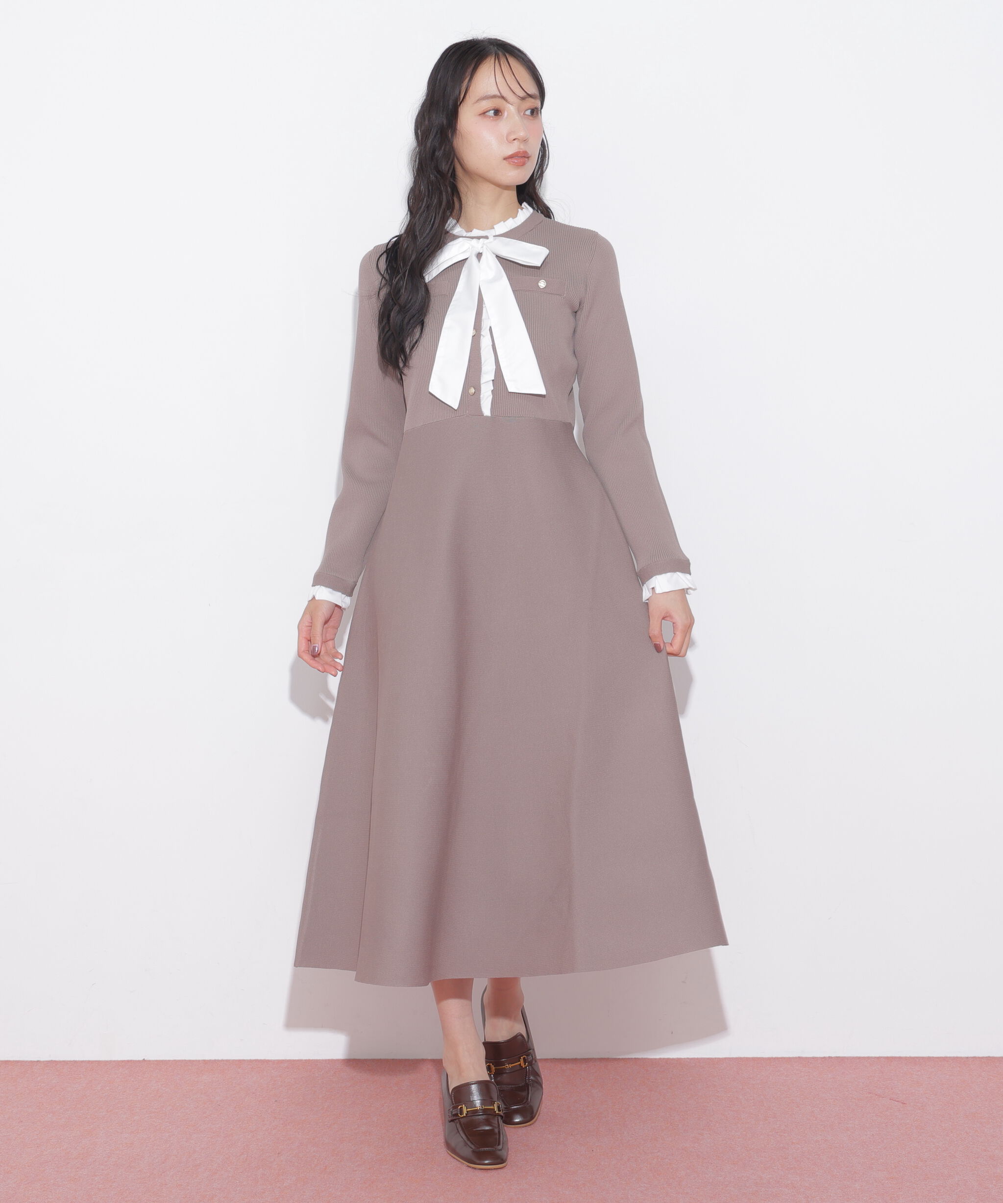  「フリルディテールニットワンピース」|ワンピース|