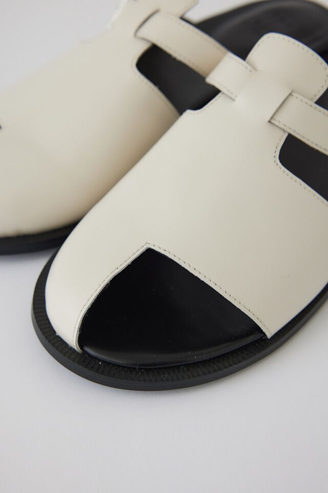 RIM.ARK 「Thumb leather flat sandal」|サンダル|