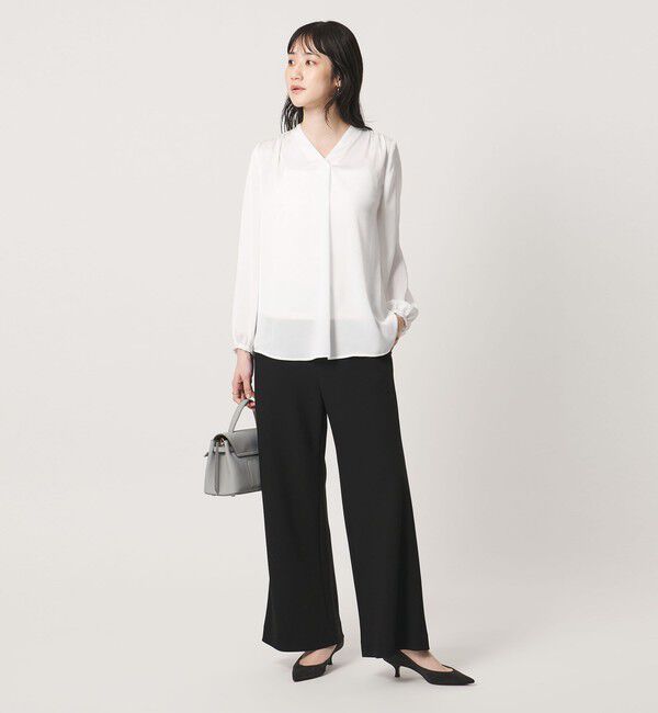 UNITED ARROWS「サテン ドレープ Vネック ブラウス」|シャツ・ブラウス|