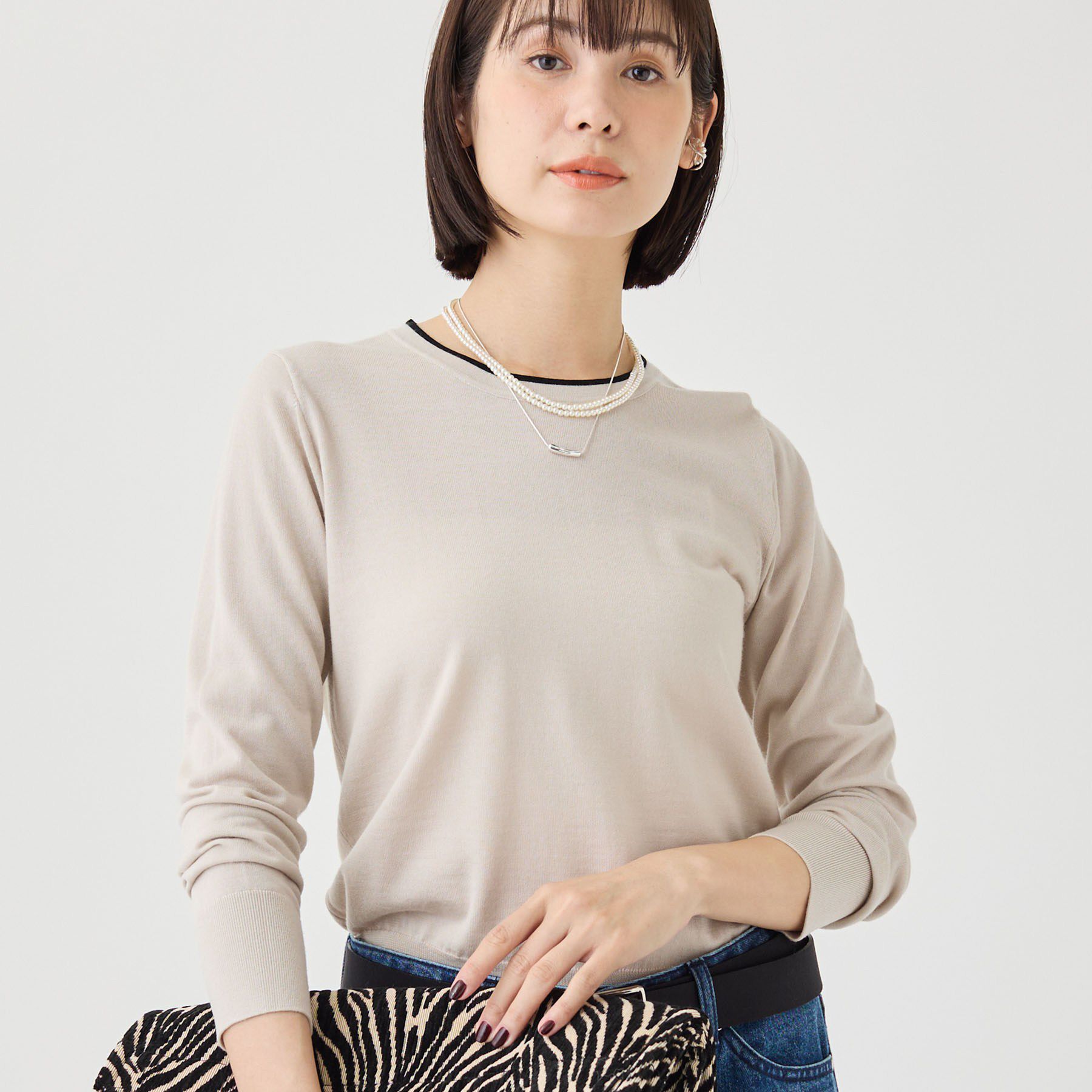 INDIVI「【上品な光沢感】エクストラファインウール クルーネックニット」|ニット・セーター|ライトベージュ(45