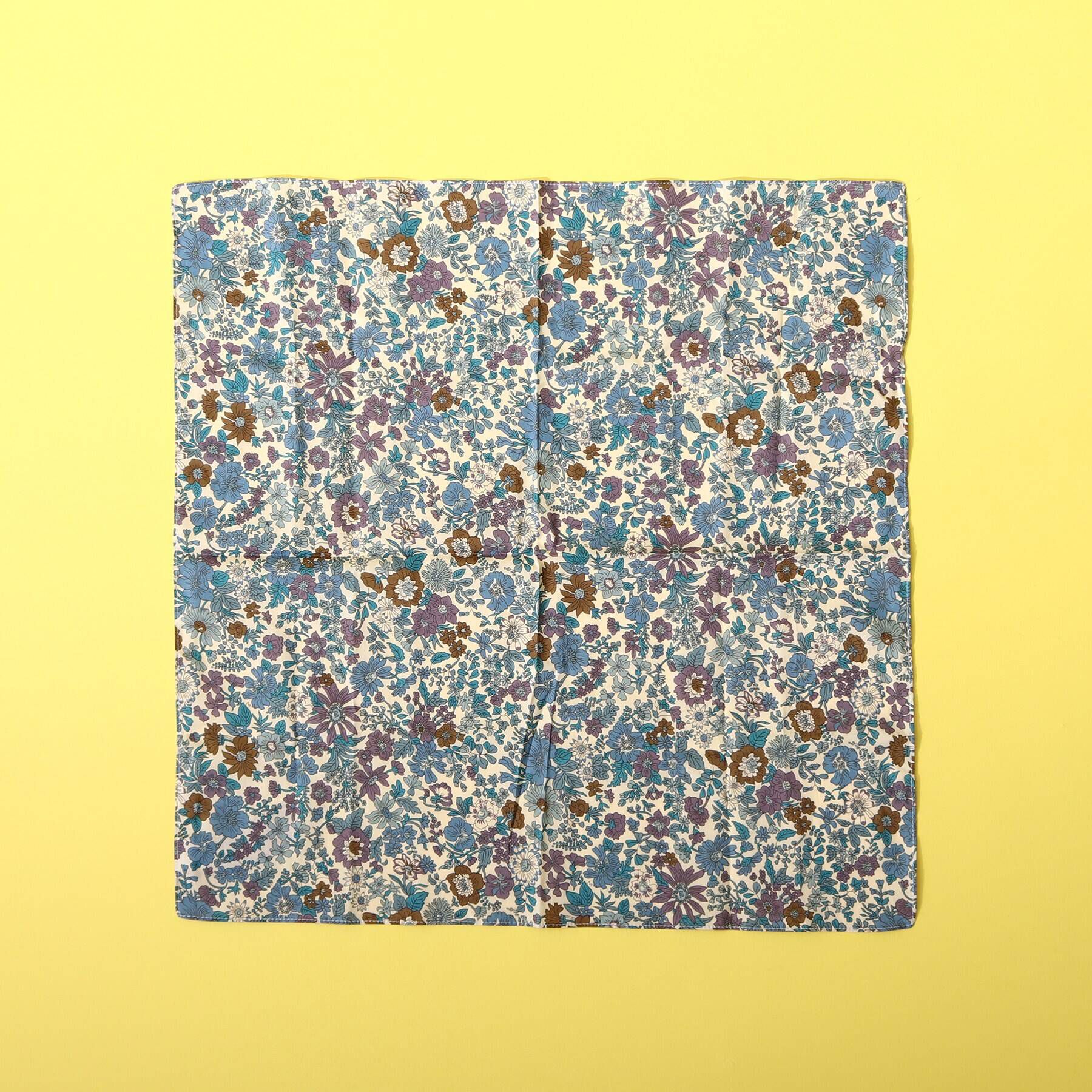 TAKEO KIKUCHI「【LIBERTY】 リバティプリントハンカチ&times;名刺入れ GIFTBOX」|名刺入れ・カードケース|