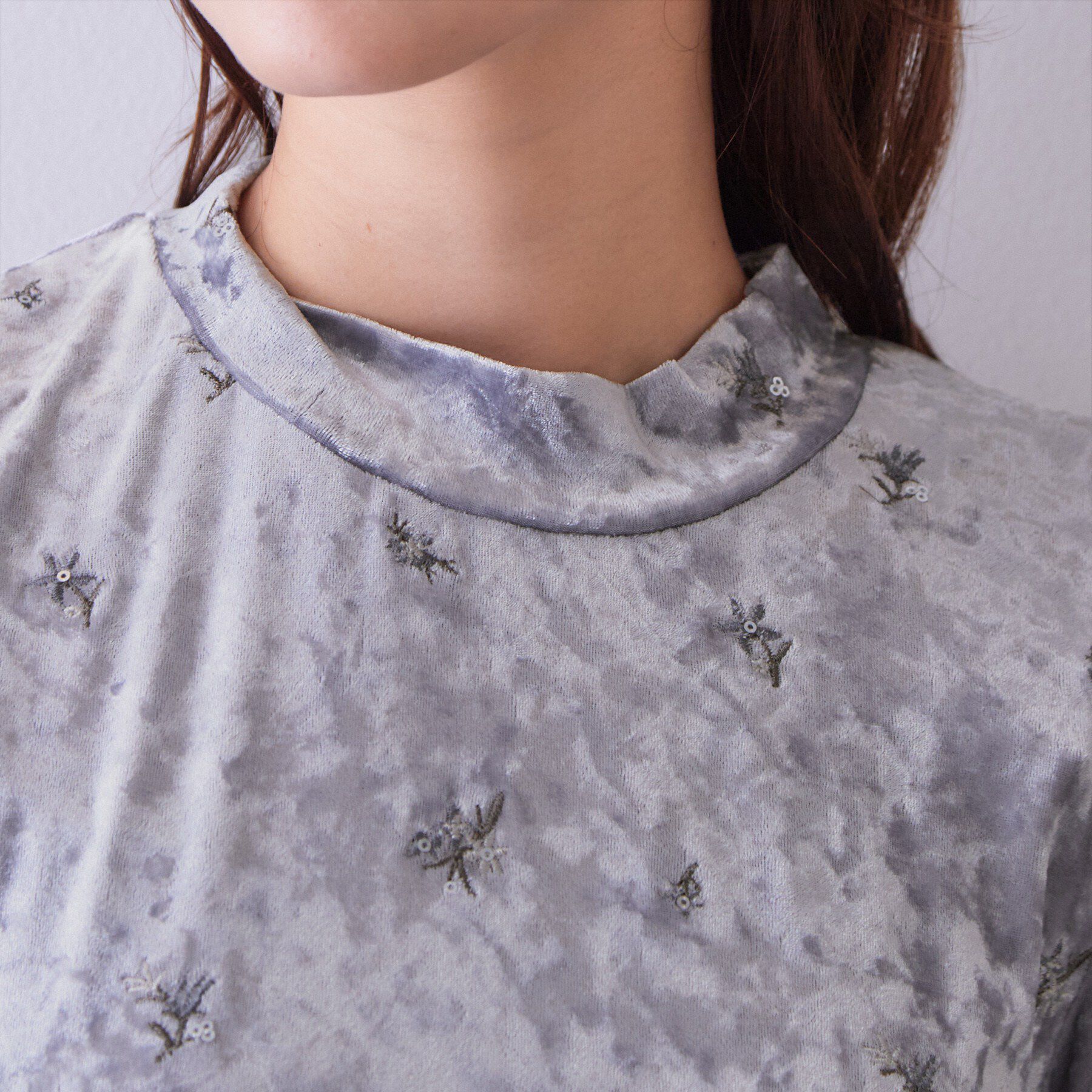 index「ベロア刺繍ハイネックトップス【洗濯機OK】」|Tシャツ・カットソー|