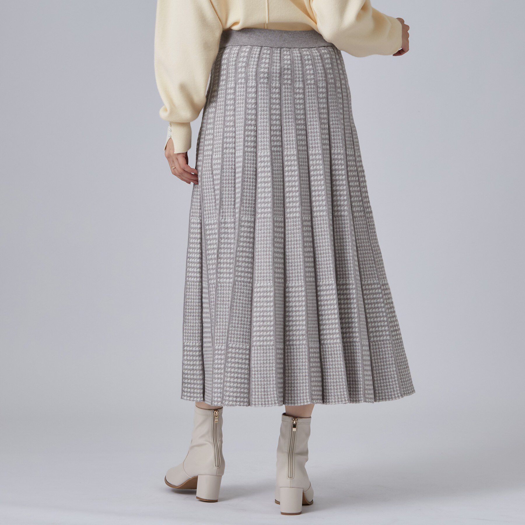 SHOO･LA･RUE「【洗濯機可/S-LL】もちもちで心地よい もちここニットプリーツスカート」|スカート|
