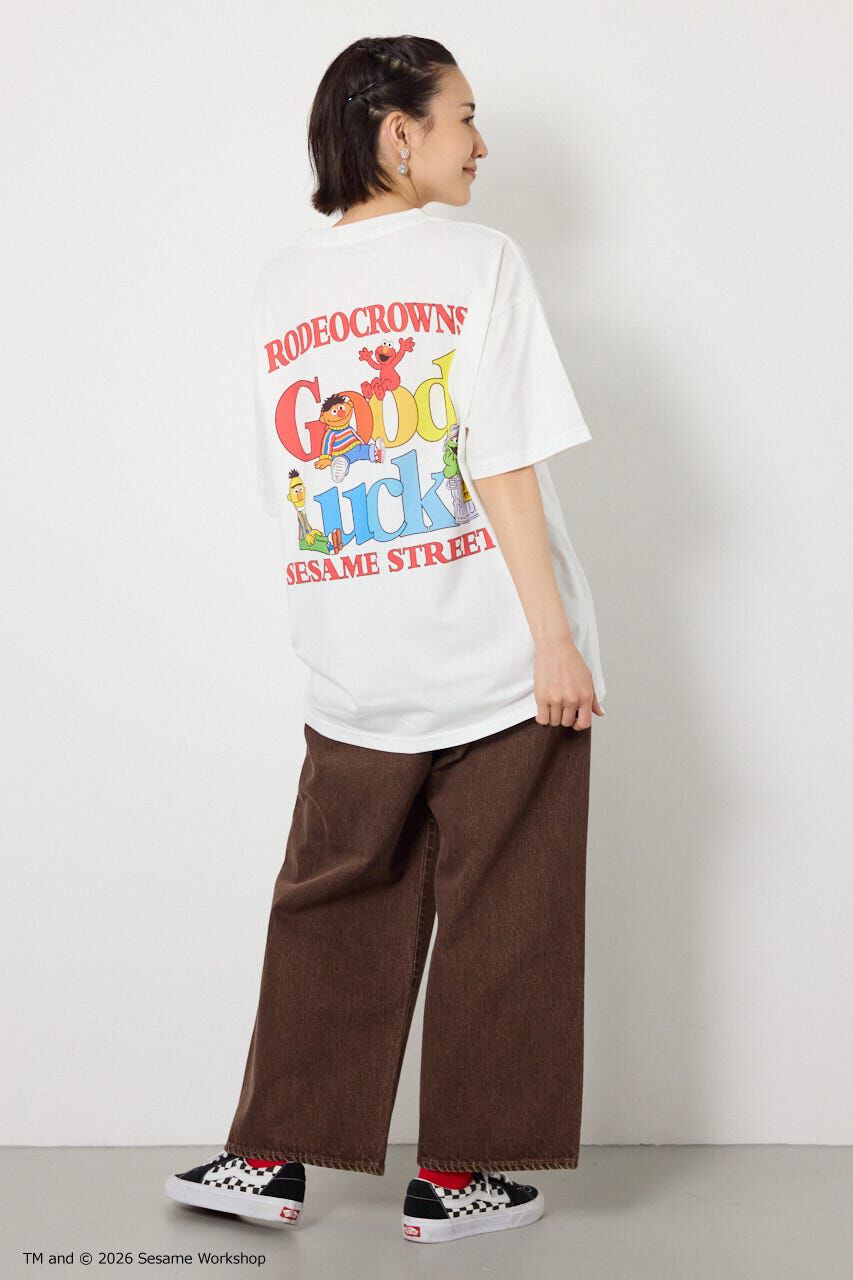 RODEO CROWNS「（UNISEX）(SESAMESTREET)GoodLuckTシャツ」|Tシャツ・カットソー|