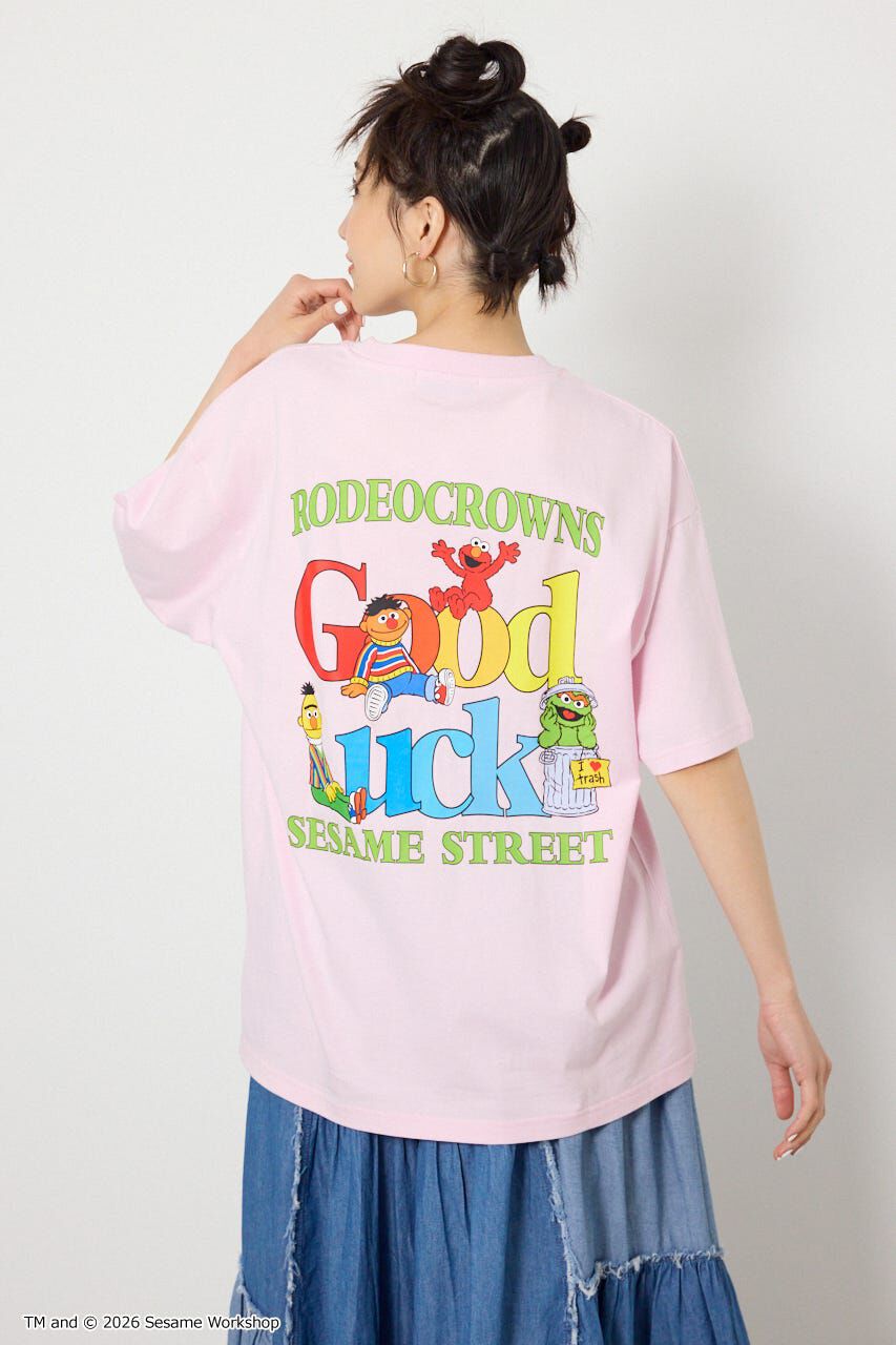 RODEO CROWNS「（UNISEX）(SESAMESTREET)GoodLuckTシャツ」|Tシャツ・カットソー|