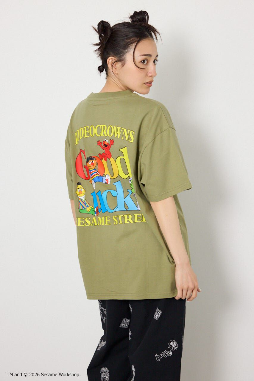 RODEO CROWNS「（UNISEX）(SESAMESTREET)GoodLuckTシャツ」|Tシャツ・カットソー|