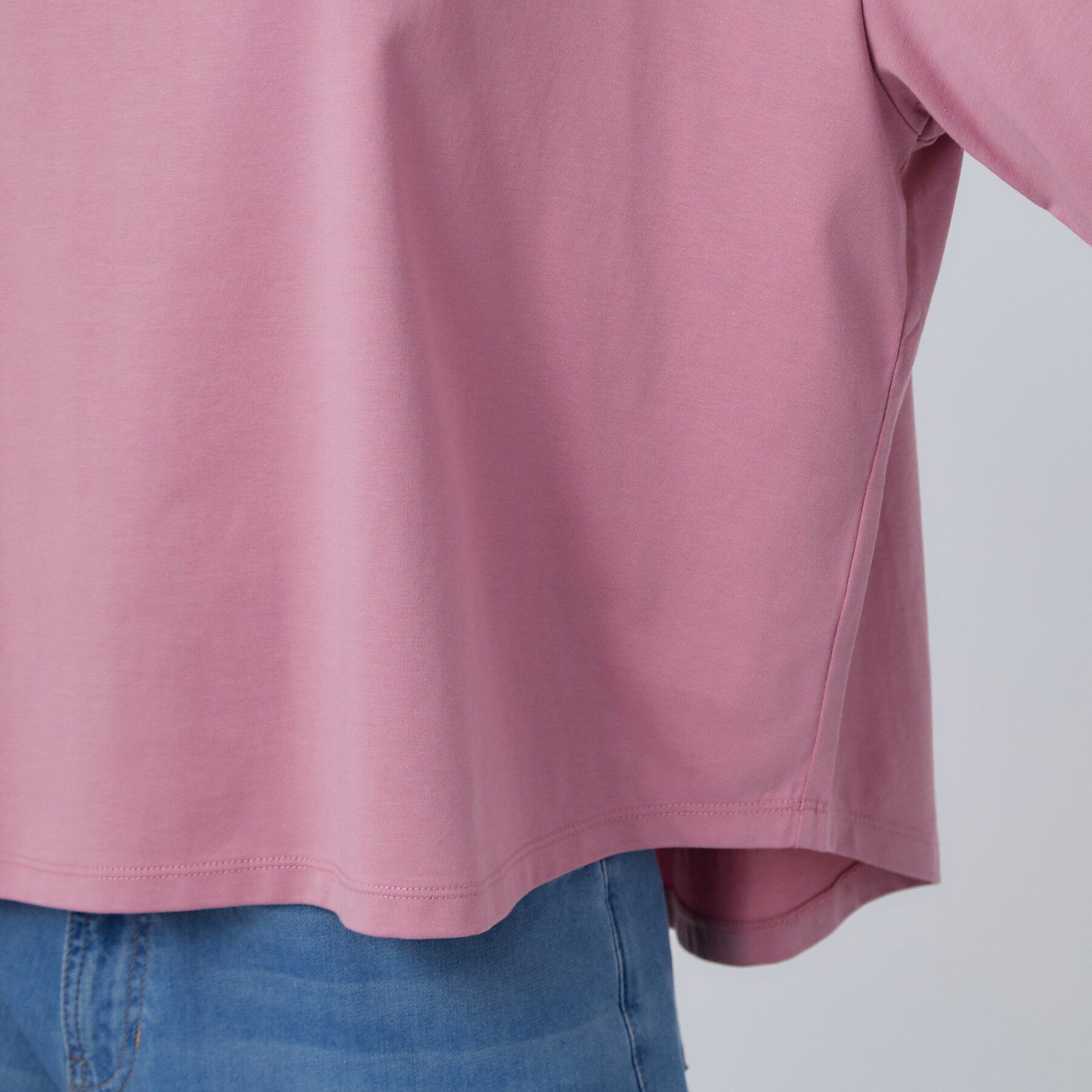 SHOO･LA･RUE「【洗濯機可/体型カバー】首元すっきり ゆるバックギャザーTシャツ」|Tシャツ・カットソー|