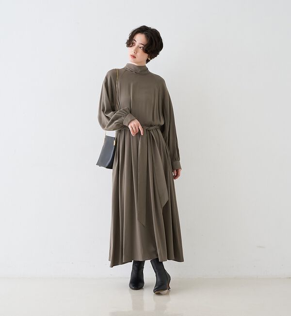 Rouge vif「スタンドネックウエストマークワンピース/共布ベルト付き【予約】」|ワンピース|