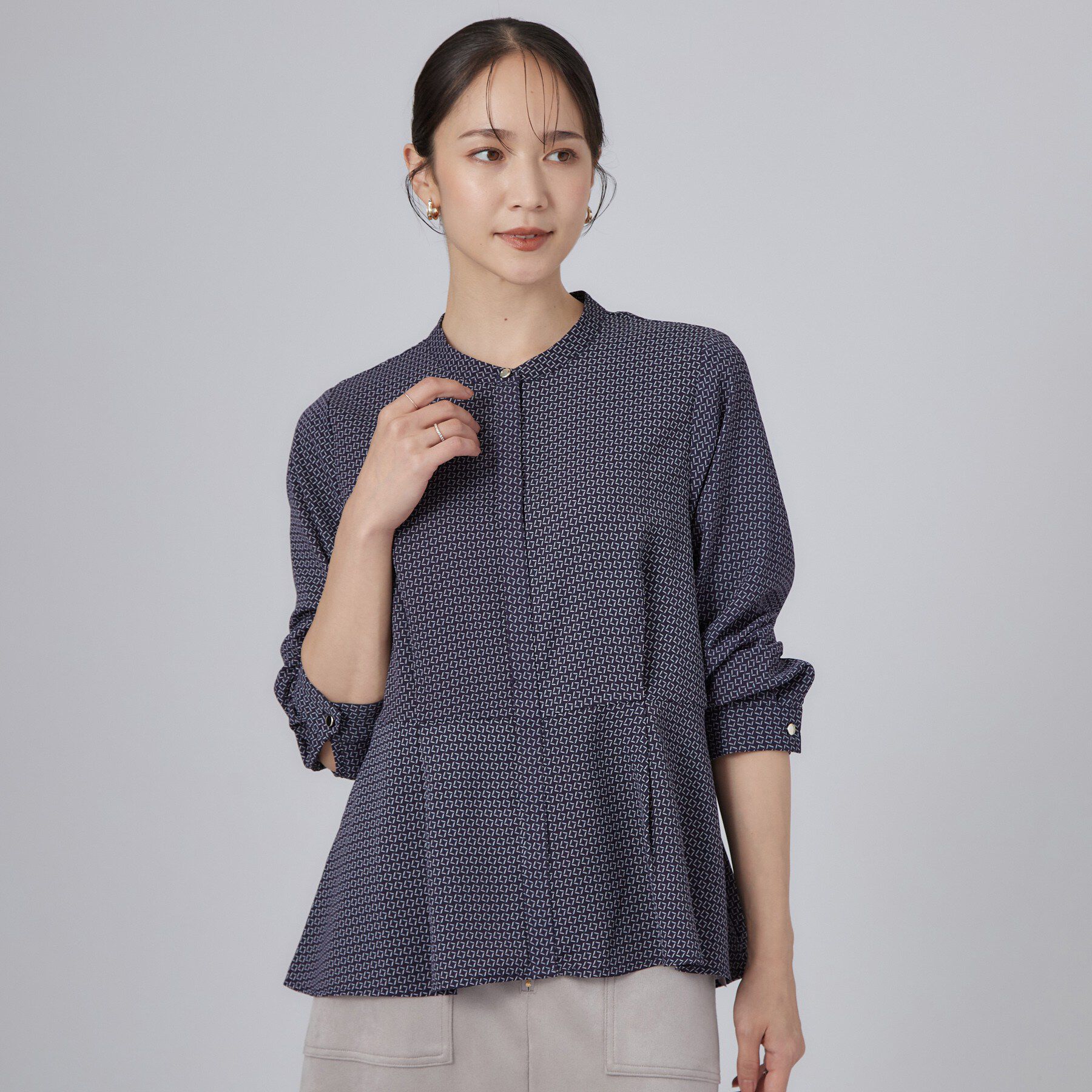 SHOO･LA･RUE「【S-LL/洗濯機可/通勤】インせず着られる ウエストタックペプラムブラウス」|シャツ・ブラウス|