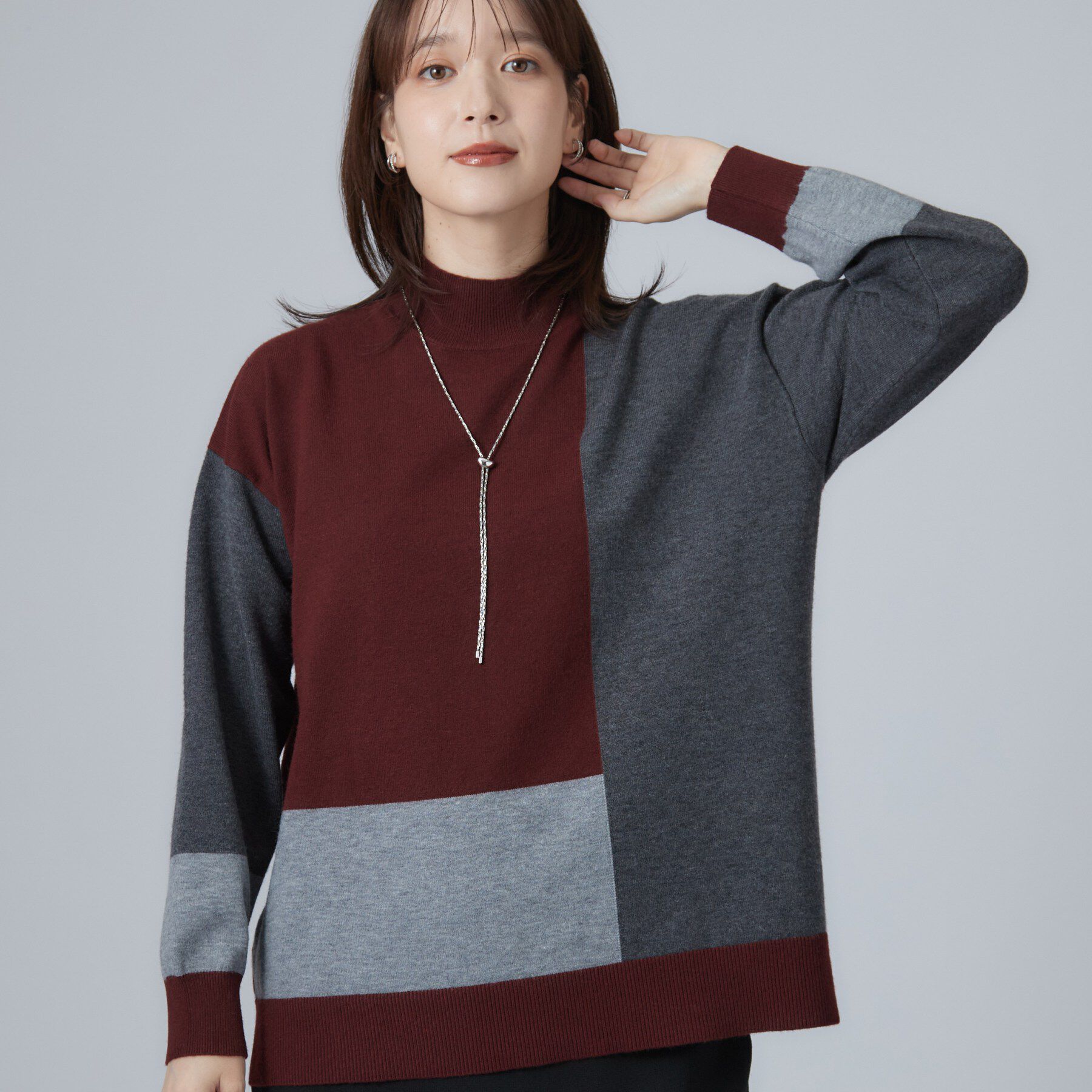 SHOO･LA･RUE「【S-LL/洗濯機可】1枚でサマになるカラーブロッキング ハイネックニット」|ニット・セーター|ボルドー(064)