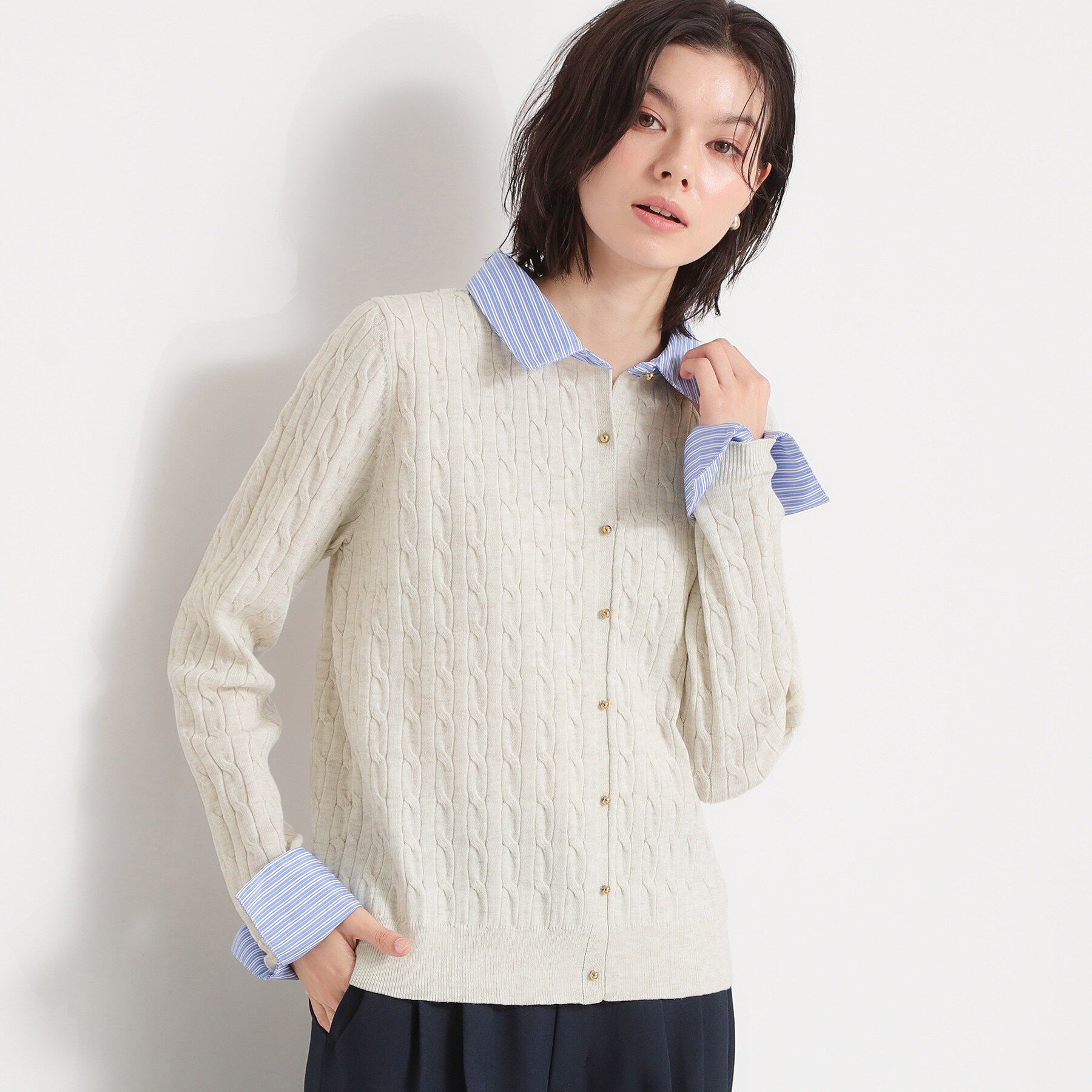 THE SHOP TK「【1枚でスタイル決まる】シャツレイヤード風 襟付ケーブルニット」|ニット・セーター|アイボリー(004)