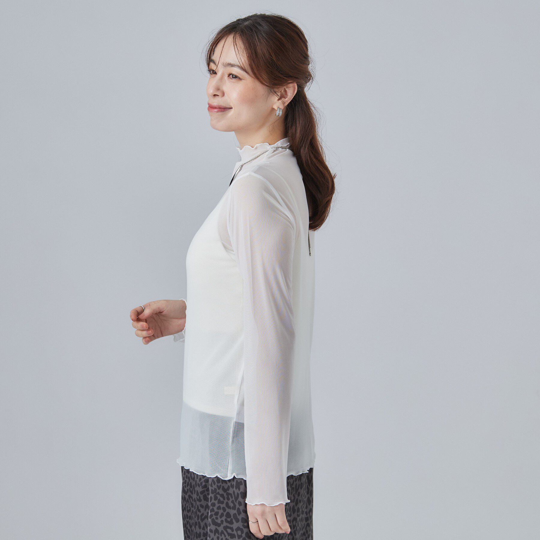 SHOO･LA･RUE「【S-LL/洗濯機可】コーデにプラスするだけで垢抜ける 柄アソートシアーチュールトップス」|Tシャツ・カットソー|