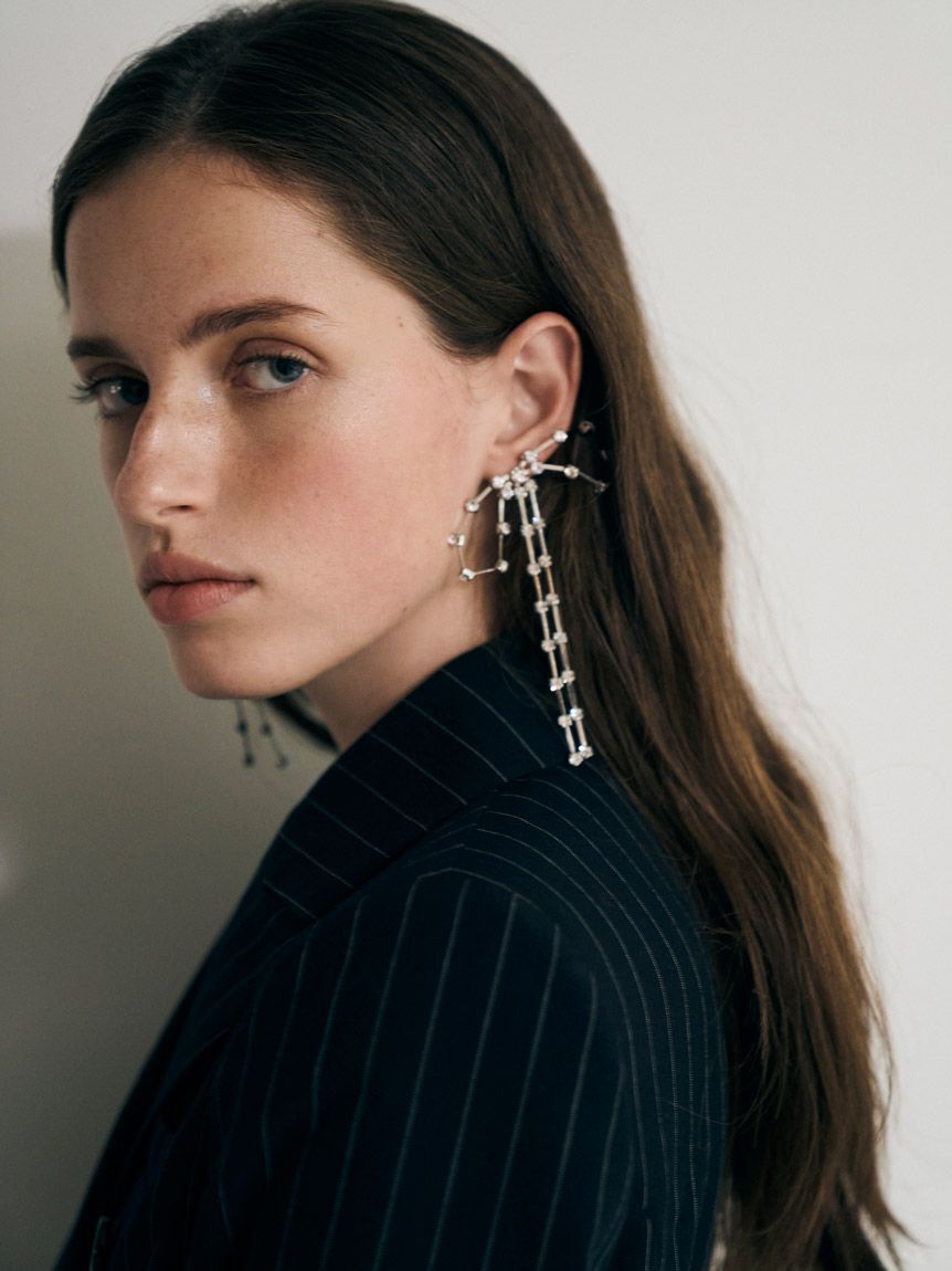 SNIDEL「ストーンラインリボンピアス」|ピアス|