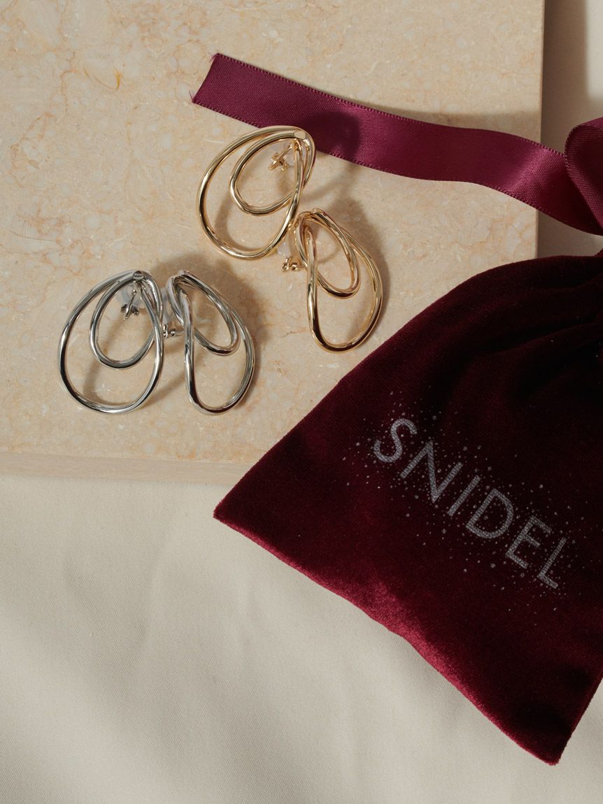 SNIDEL「ダブルラインフープイヤリング」|イヤリング|