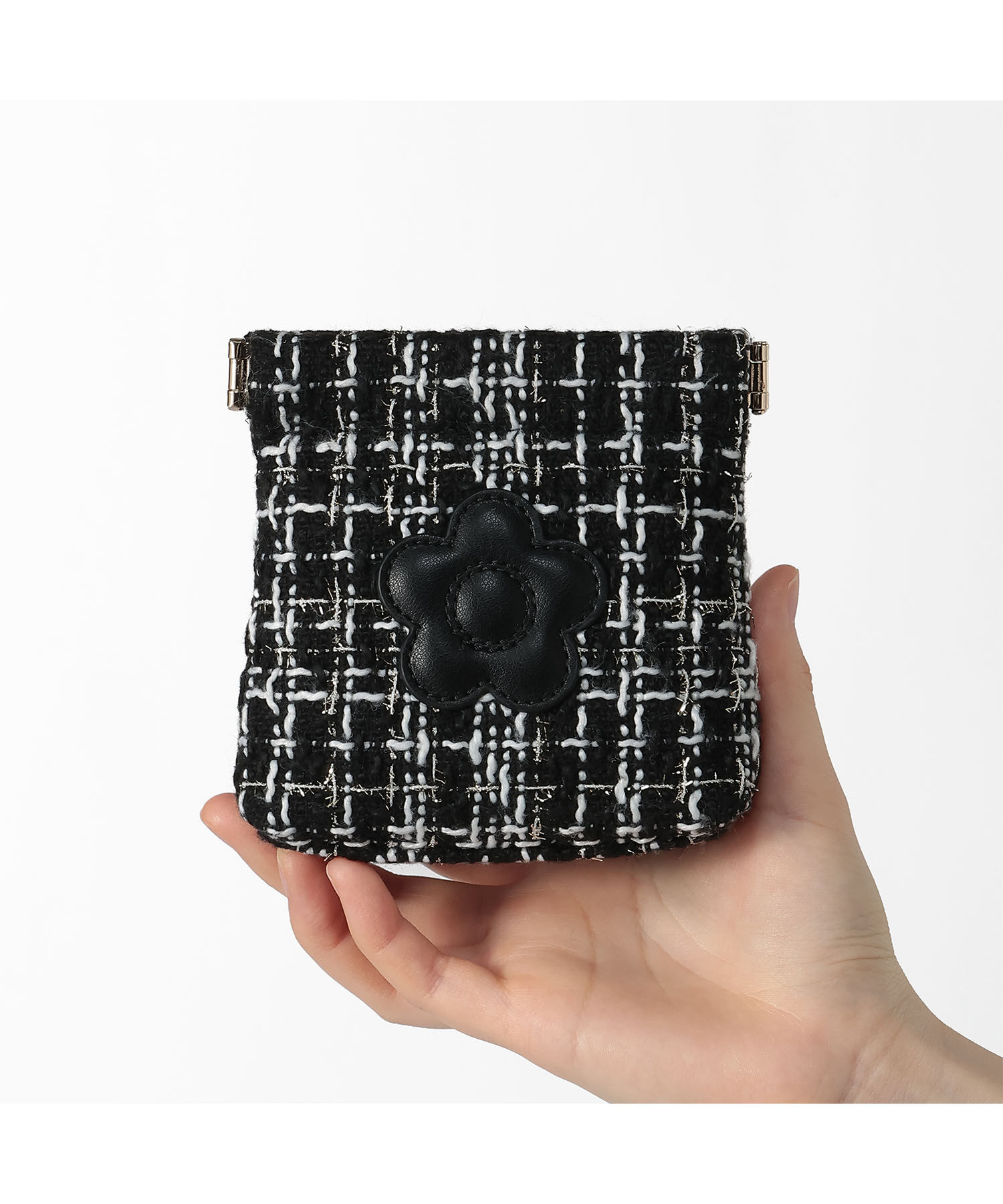 MARY QUANT「ツイードデイジーパッチ バネクチポーチ」|ポーチ|ブラック
