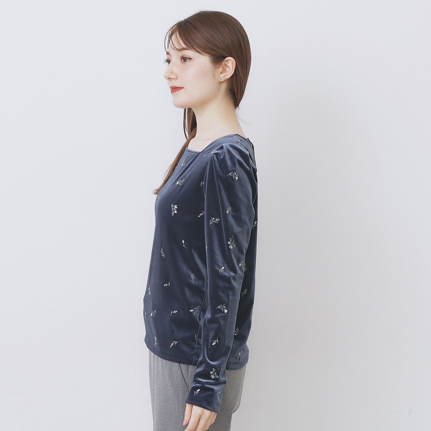 index「バックシャン小花刺繍ベロアトップス【洗濯機OK】」|Tシャツ・カットソー|