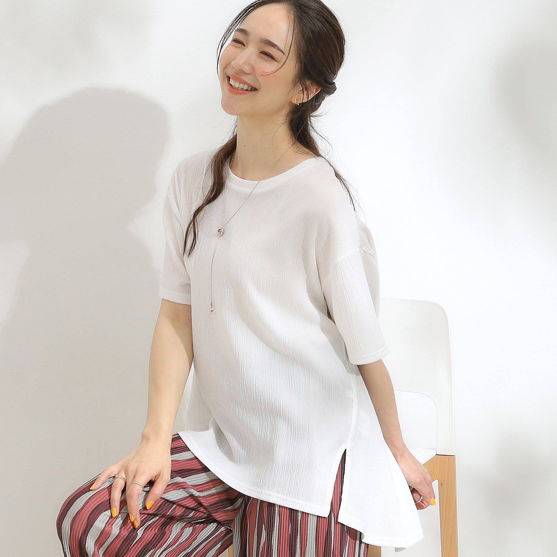 SHOO･LA･RUE「【S-LL/洗える/体型カバー/5分袖】涼しくきれいに決まる Aライントップス」|Tシャツ・カットソー|オフホワイト(003