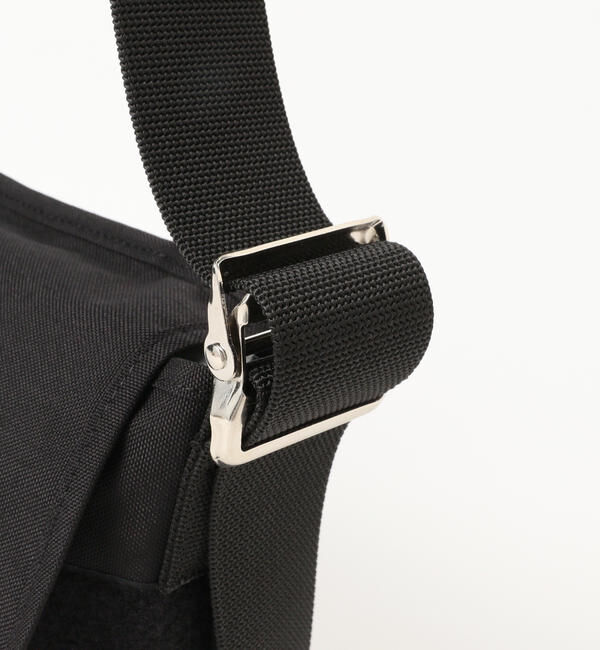 BEAMS「Manhattan Portage &times; BEAMS / 別注 1606V Messenger Bag New」|ショルダー・メッセンジャー|