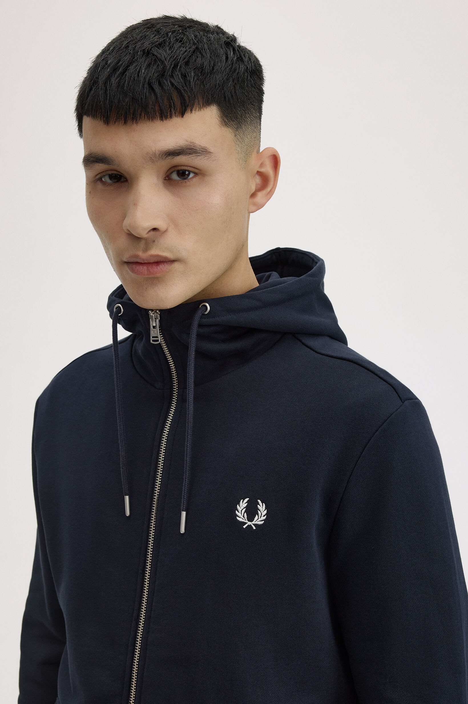 FRED PERRY 「FRED PERRY／Hooded Zip Through Sweatshirt／フードジップアップパーカー」|スウェット・ジャージ|