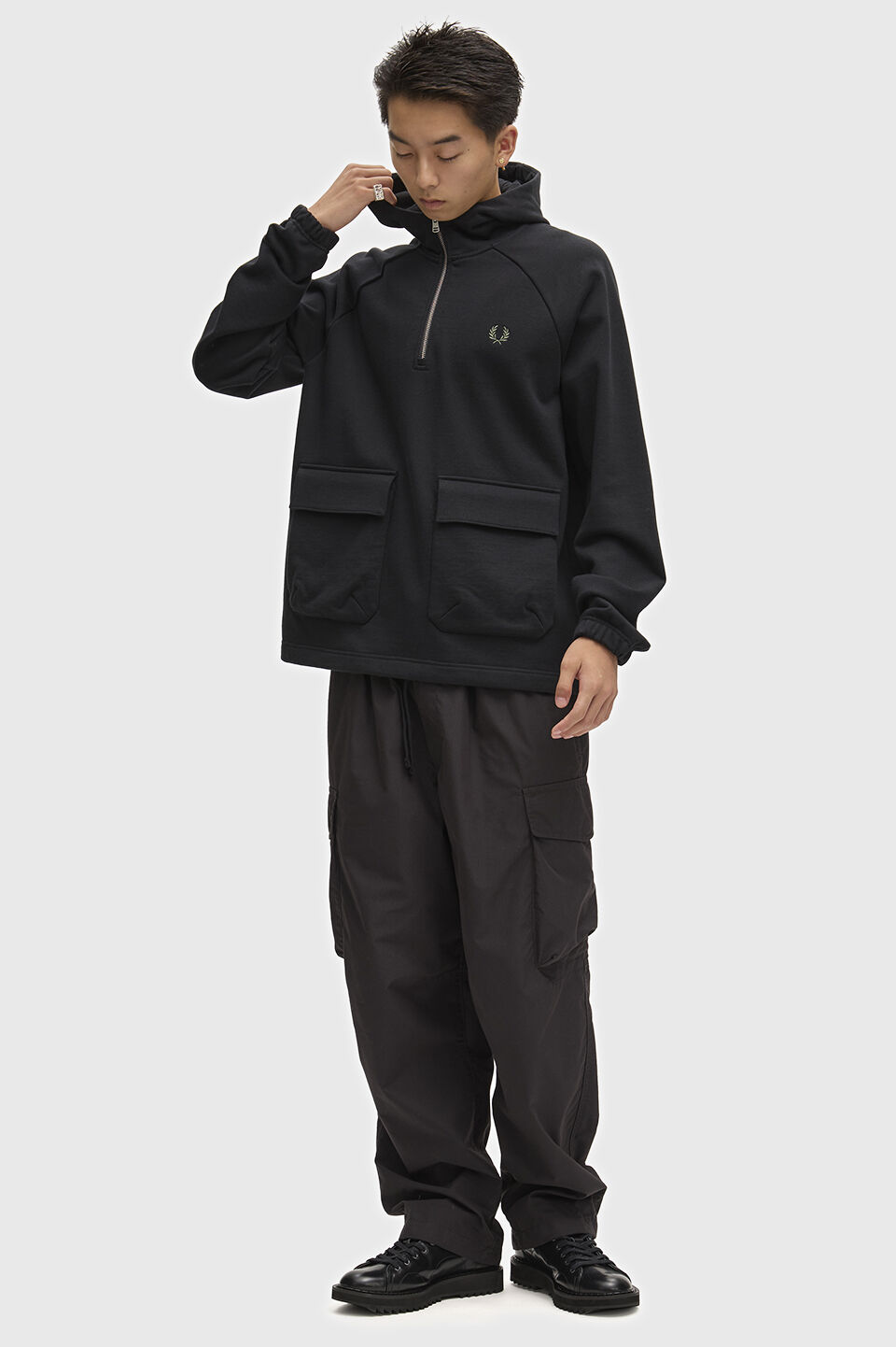 FRED PERRY 「FRED PERRY／Hooded Smock Sweatshirt／フードスモックスウェット」|パーカー|
