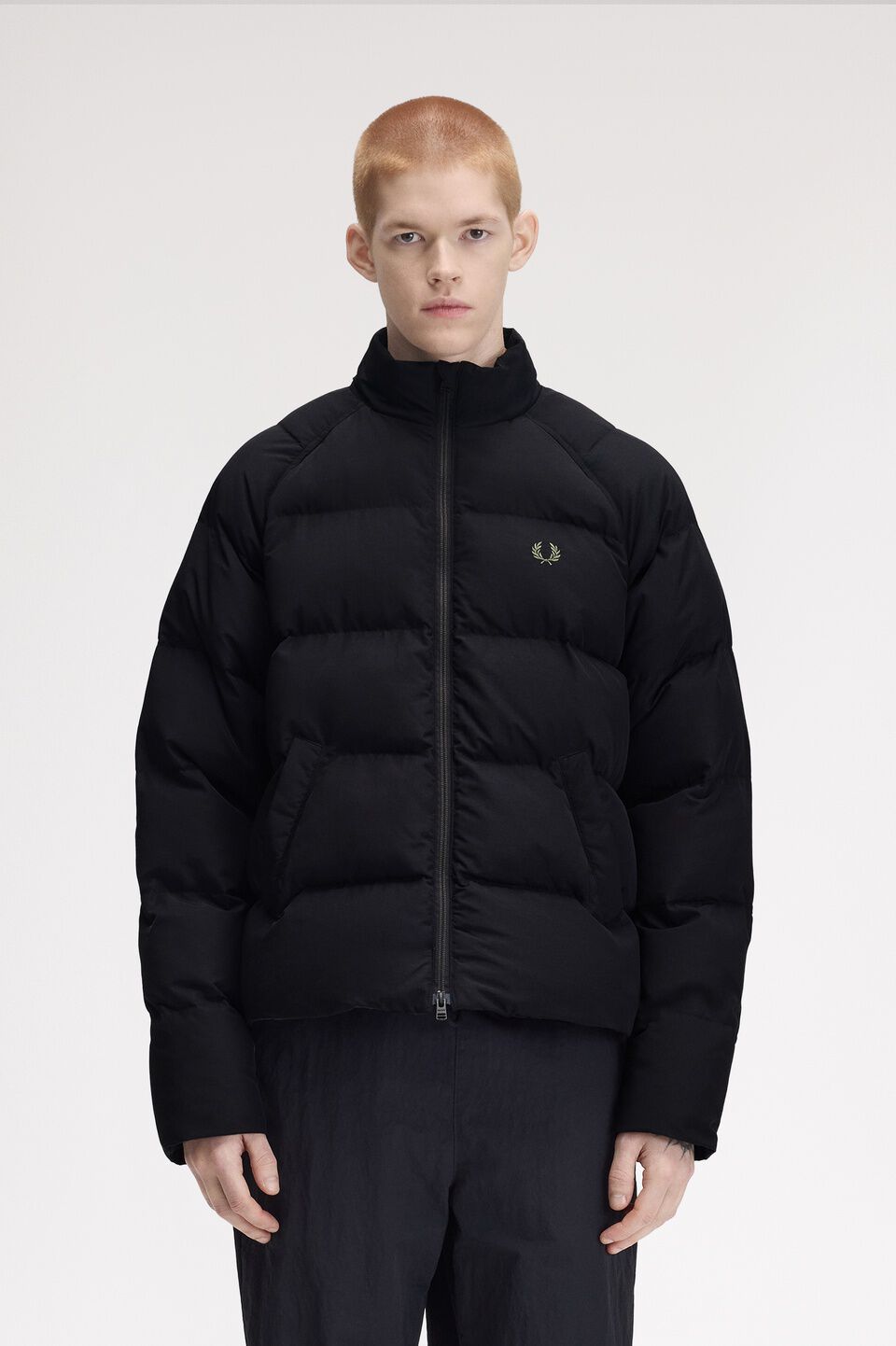 FRED PERRY 「FRED PERRY／Raglan Sleeve Padded Jacket／ワンポイントロゴ ラグランスリーブ中綿ジャケット」|その他|