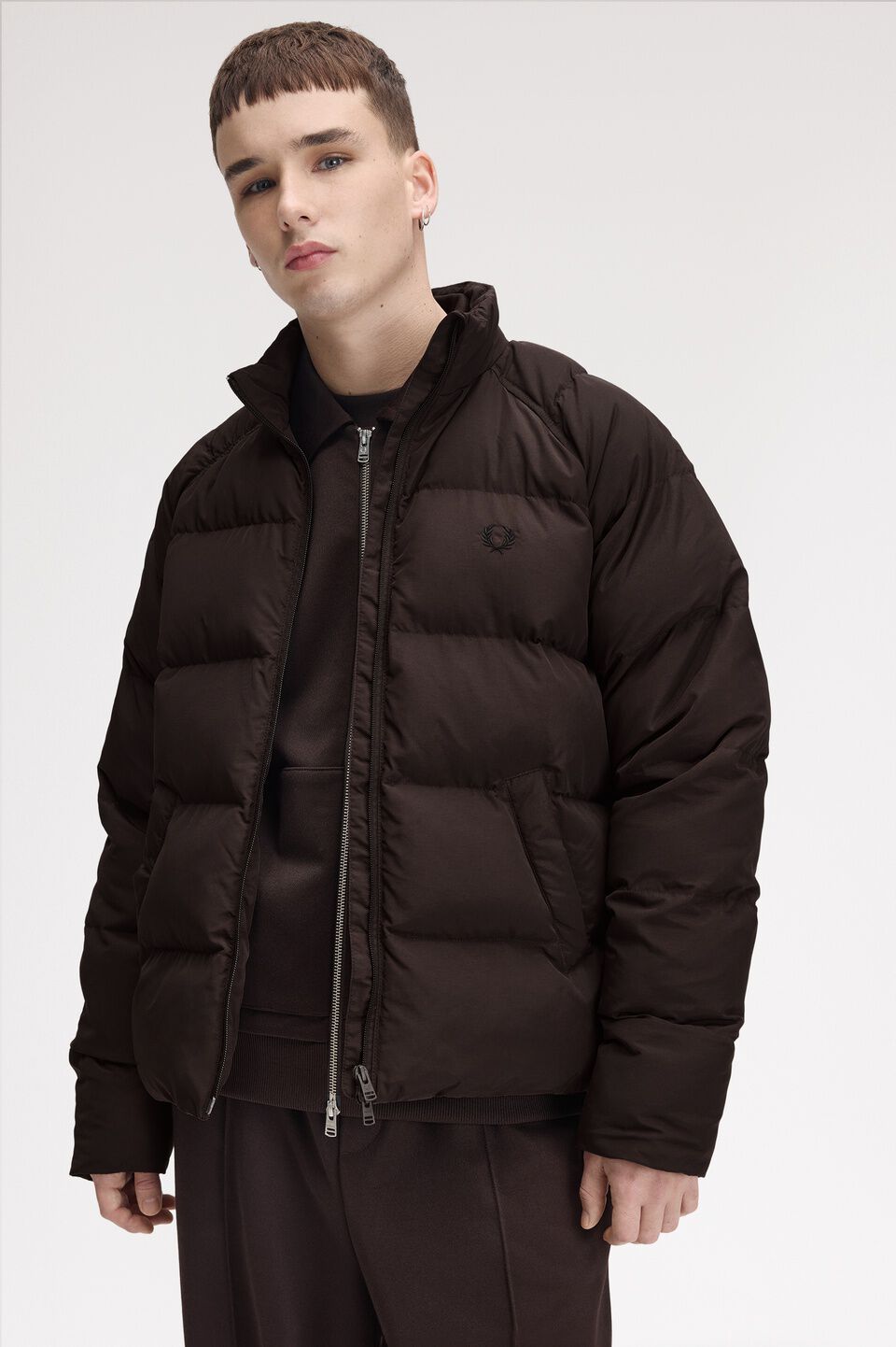 FRED PERRY 「FRED PERRY／Raglan Sleeve Padded Jacket／ワンポイントロゴ ラグランスリーブ中綿ジャケット」|その他|