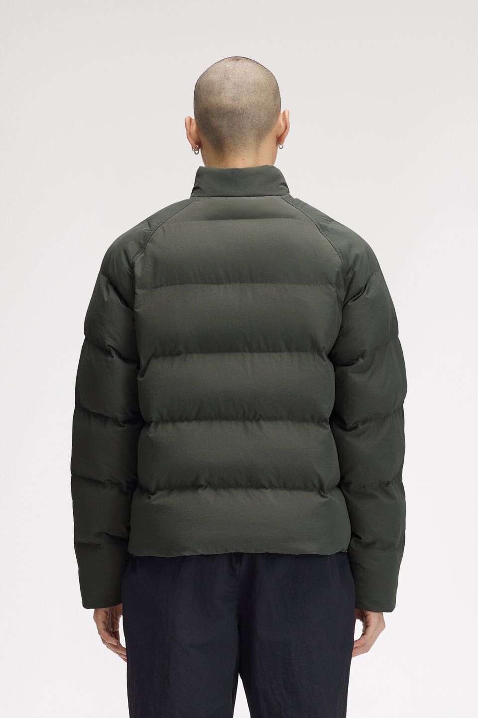 FRED PERRY 「FRED PERRY／Raglan Sleeve Padded Jacket／ワンポイントロゴ ラグランスリーブ中綿ジャケット」|その他|
