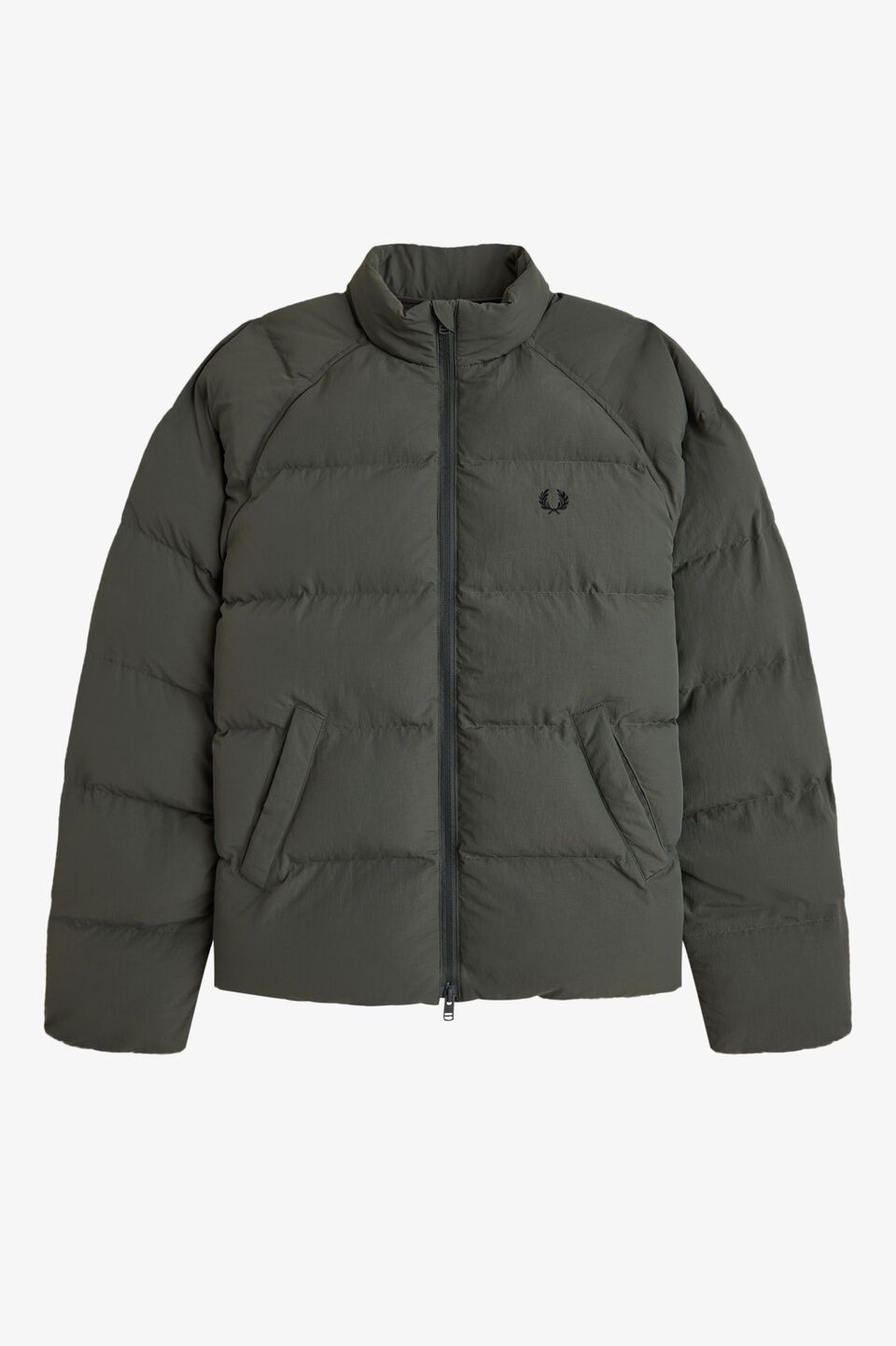 FRED PERRY 「FRED PERRY／Raglan Sleeve Padded Jacket／ワンポイントロゴ ラグランスリーブ中綿ジャケット」|その他|