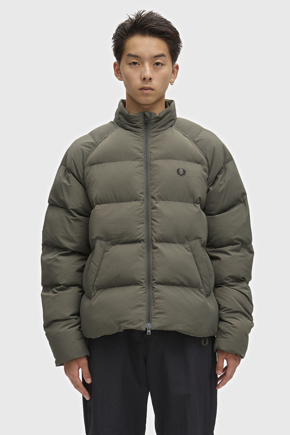 FRED PERRY 「FRED PERRY／Raglan Sleeve Padded Jacket／ワンポイントロゴ ラグランスリーブ中綿ジャケット」|その他|