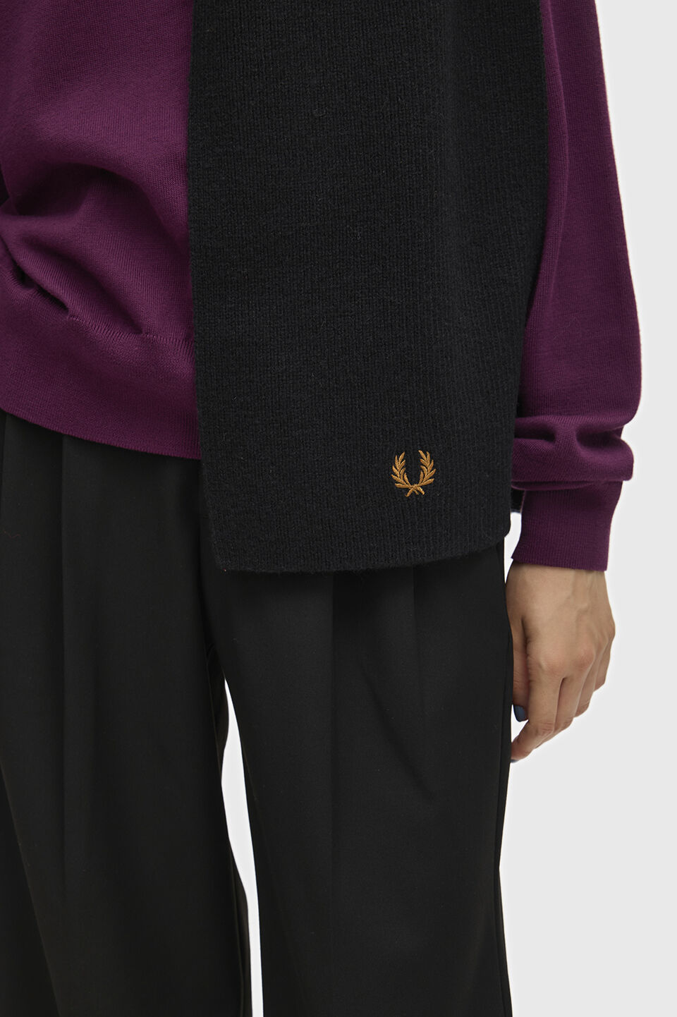 FRED PERRY 「FRED PERRY／Classic Wool Scarf／ワンポイントロゴ クラシックウールマフラー」|マフラー|