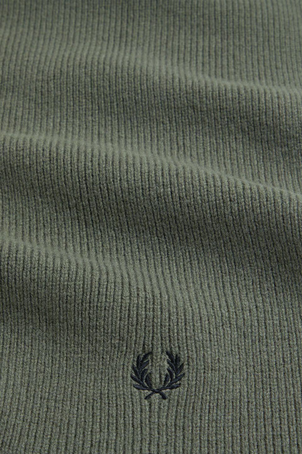 FRED PERRY 「FRED PERRY／Classic Wool Scarf／ワンポイントロゴ クラシックウールマフラー」|マフラー|