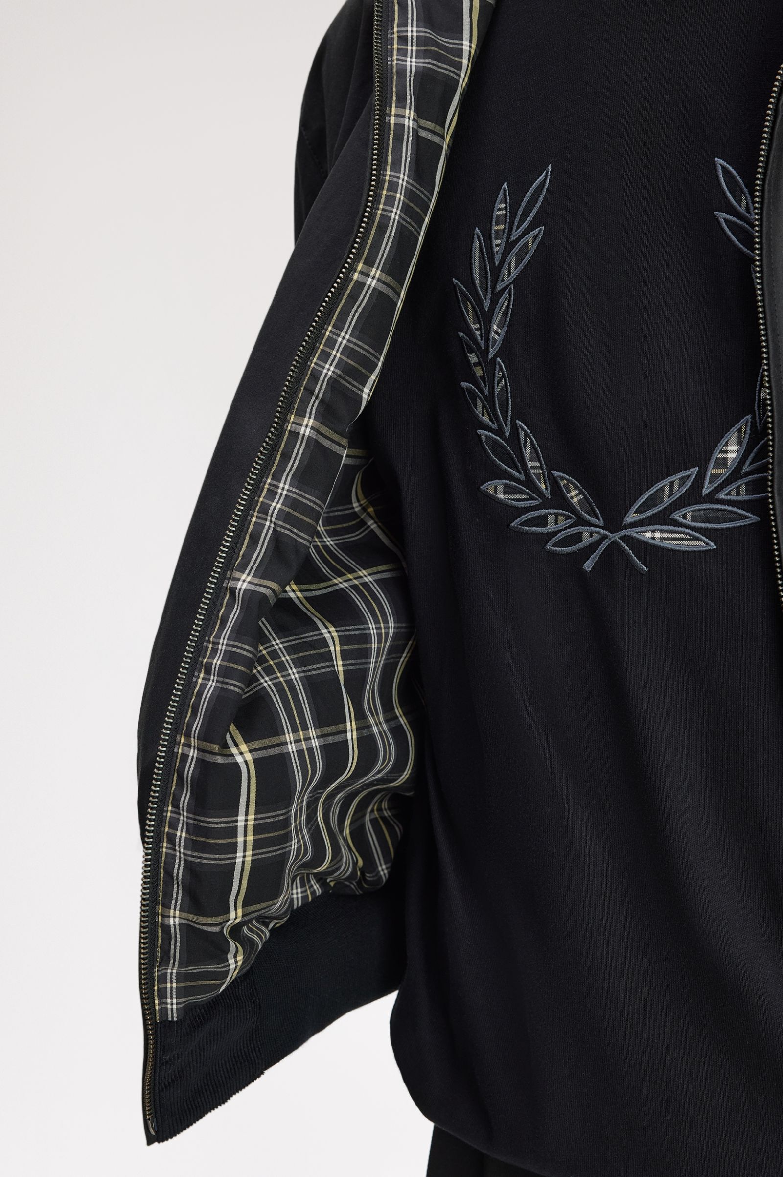 FRED PERRY 「FRED PERRY／Made In England Waxed Harrington Jacket／イギリス製 ワックスハリントンジャケット」|ブルゾン・スタジャン|
