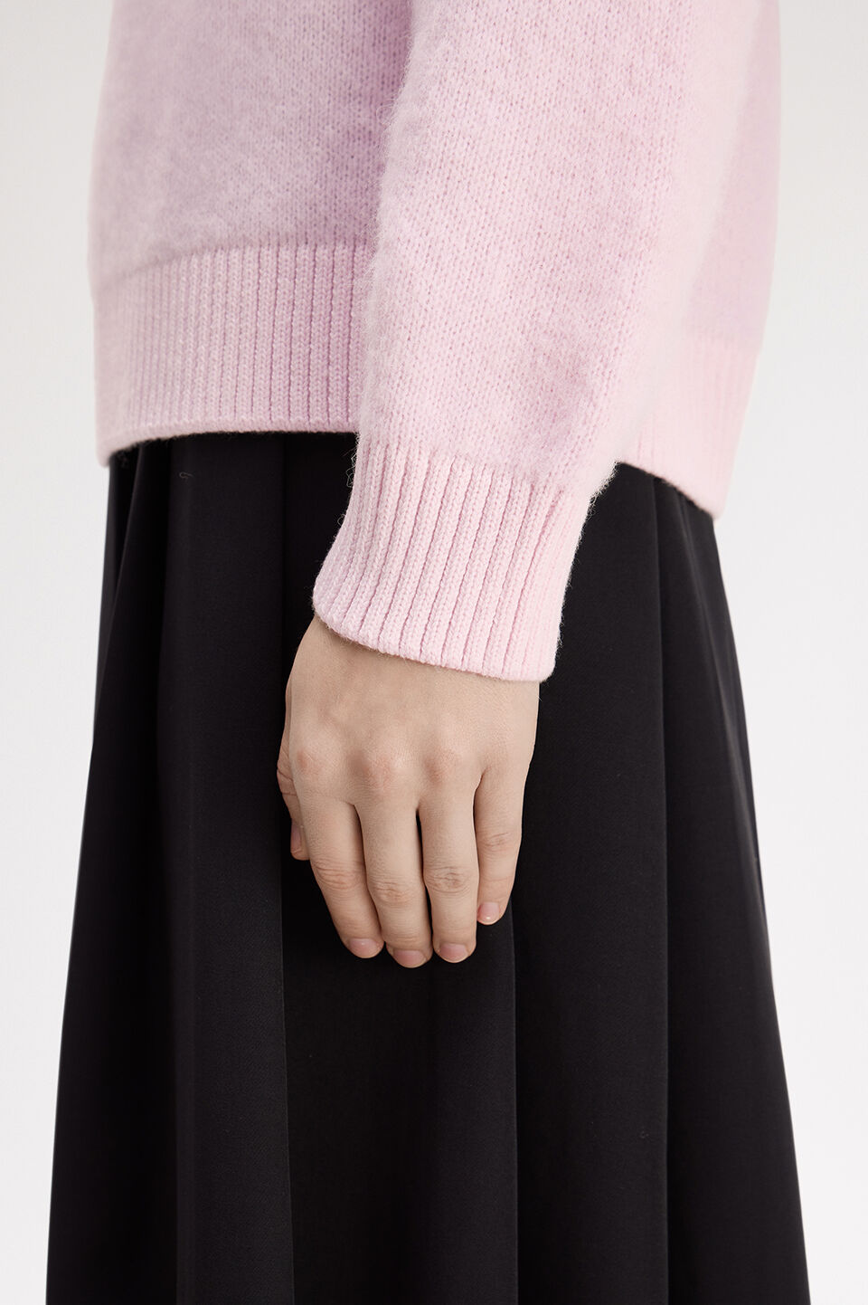FRED PERRY 「FRED PERRY／Brushed Crew Neck Jumper／ワンポイント刺繍ロゴ クルーネックニット」|ニット・セーター|