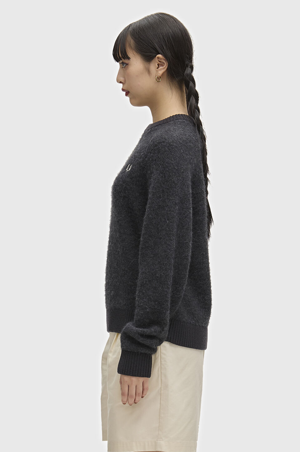 FRED PERRY 「FRED PERRY／Brushed Crew Neck Jumper／ワンポイント刺繍ロゴ クルーネックニット」|ニット・セーター|