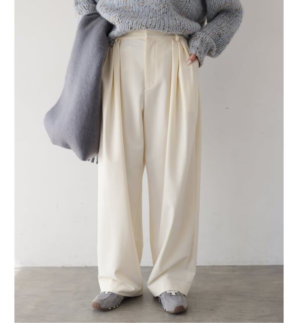 SLOBE IENA「《WEBのみ4サイズ展開/WEB限定カラー/吸湿発熱/予約》CIRCULATE WARM タックパンツ」|スラックス|ナチュラル