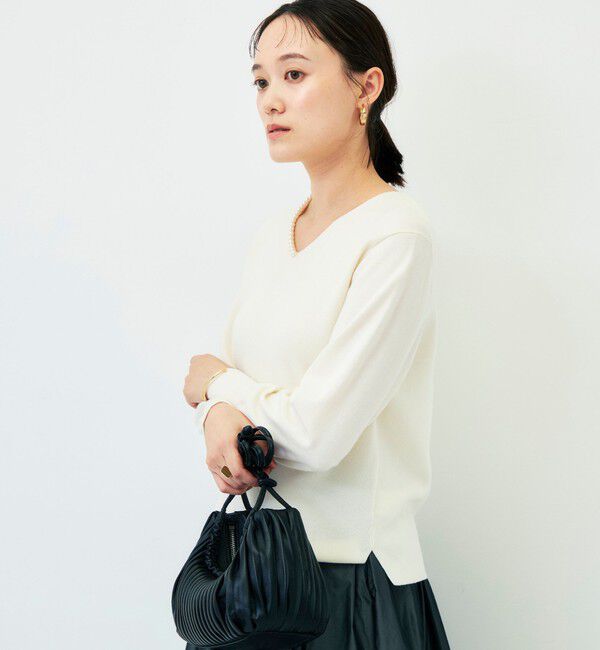 NOLLEY'S sophi「【WEB限定】《手洗い可能》片衿パール総針Vネックプルオーバー」|ニット・セーター|