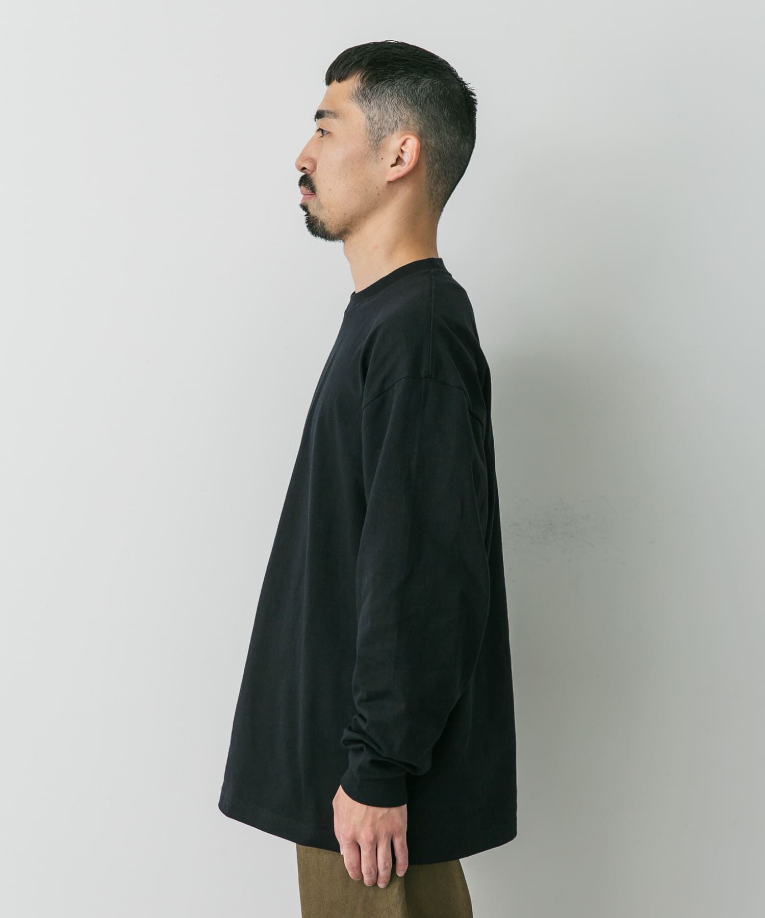 URBAN RESEARCH DOORS「『別注』HANES&times;DOORS　BEEFY-T DOORS FIT LONG-SLEEVE」|Tシャツ・カットソー|