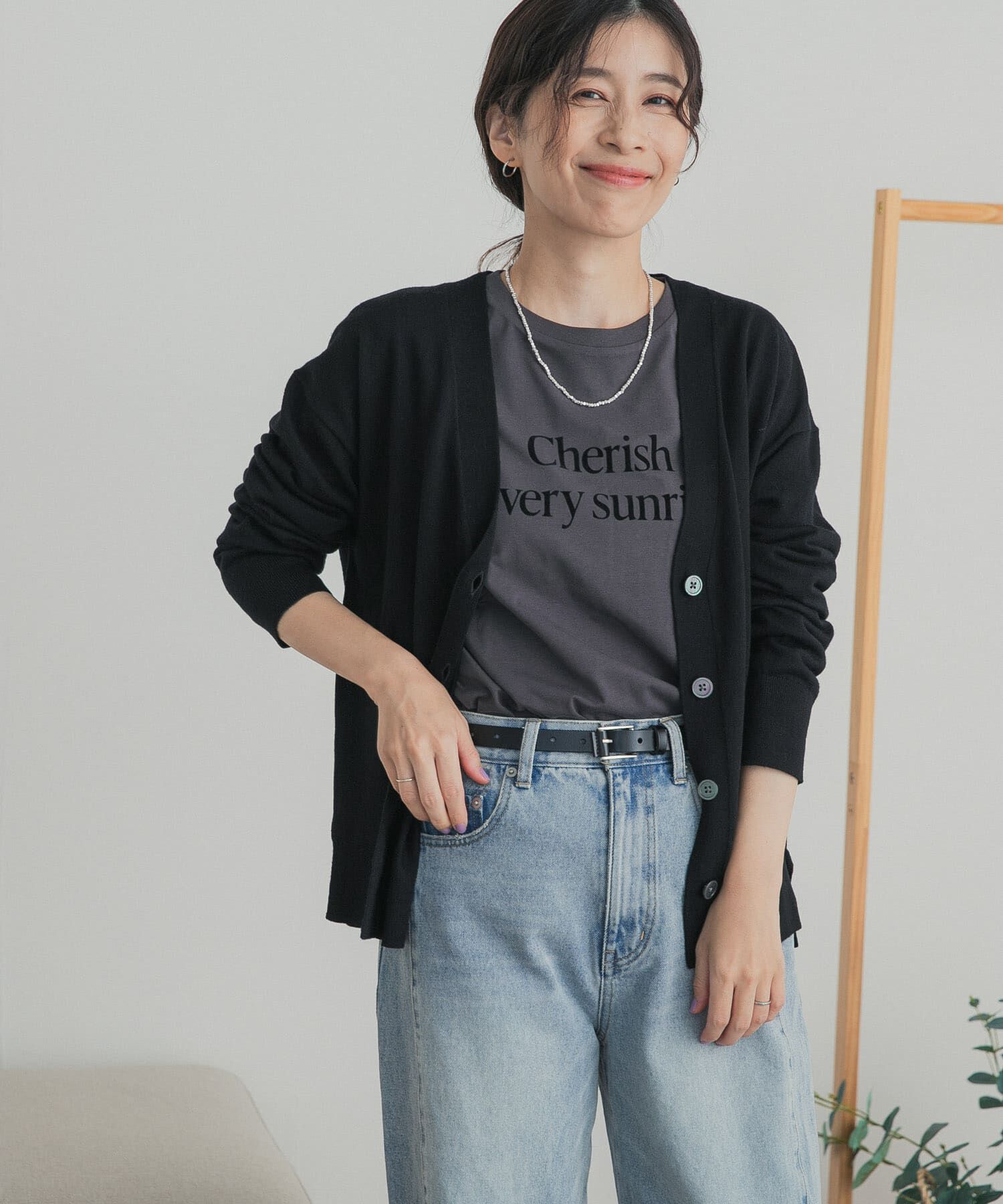 URBAN RESEARCH DOORS「ウォッシャブルウールVネックカーディガン」|カーディガン|