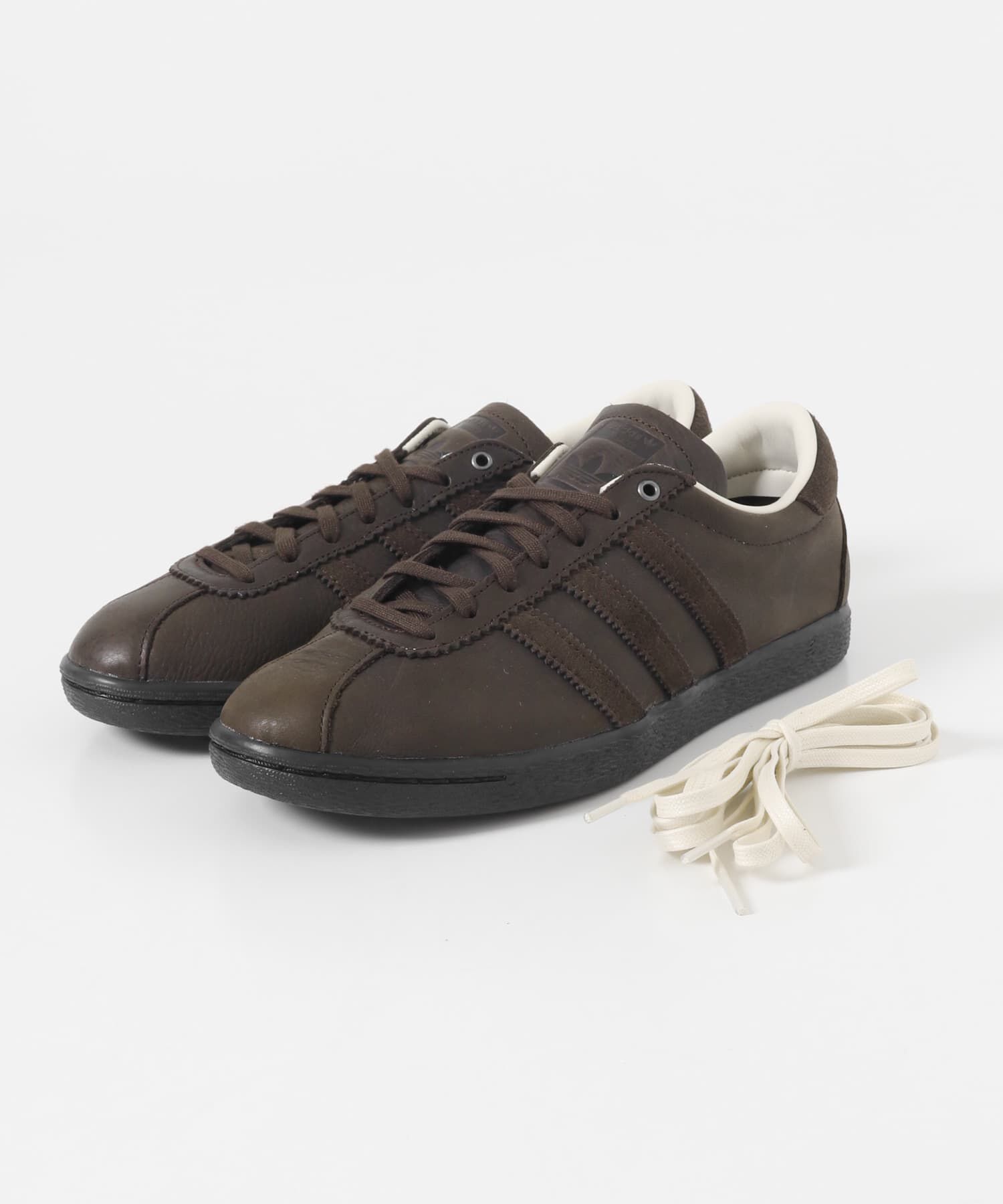 URBAN RESEARCH「adidas　TOBACCO」|スニーカー|
