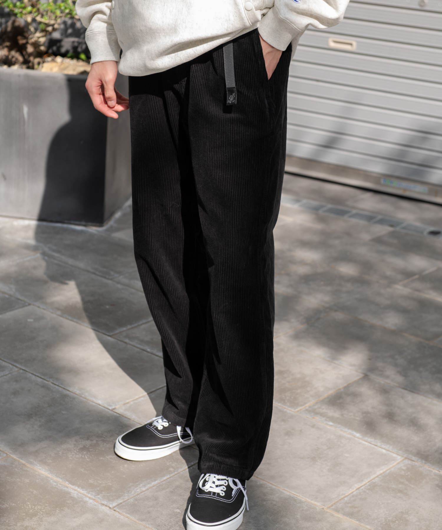 URBAN RESEARCH DOORS「『別注』Gramicci for DOORS　8Wコーデュロイ トラウザー」|その他|
