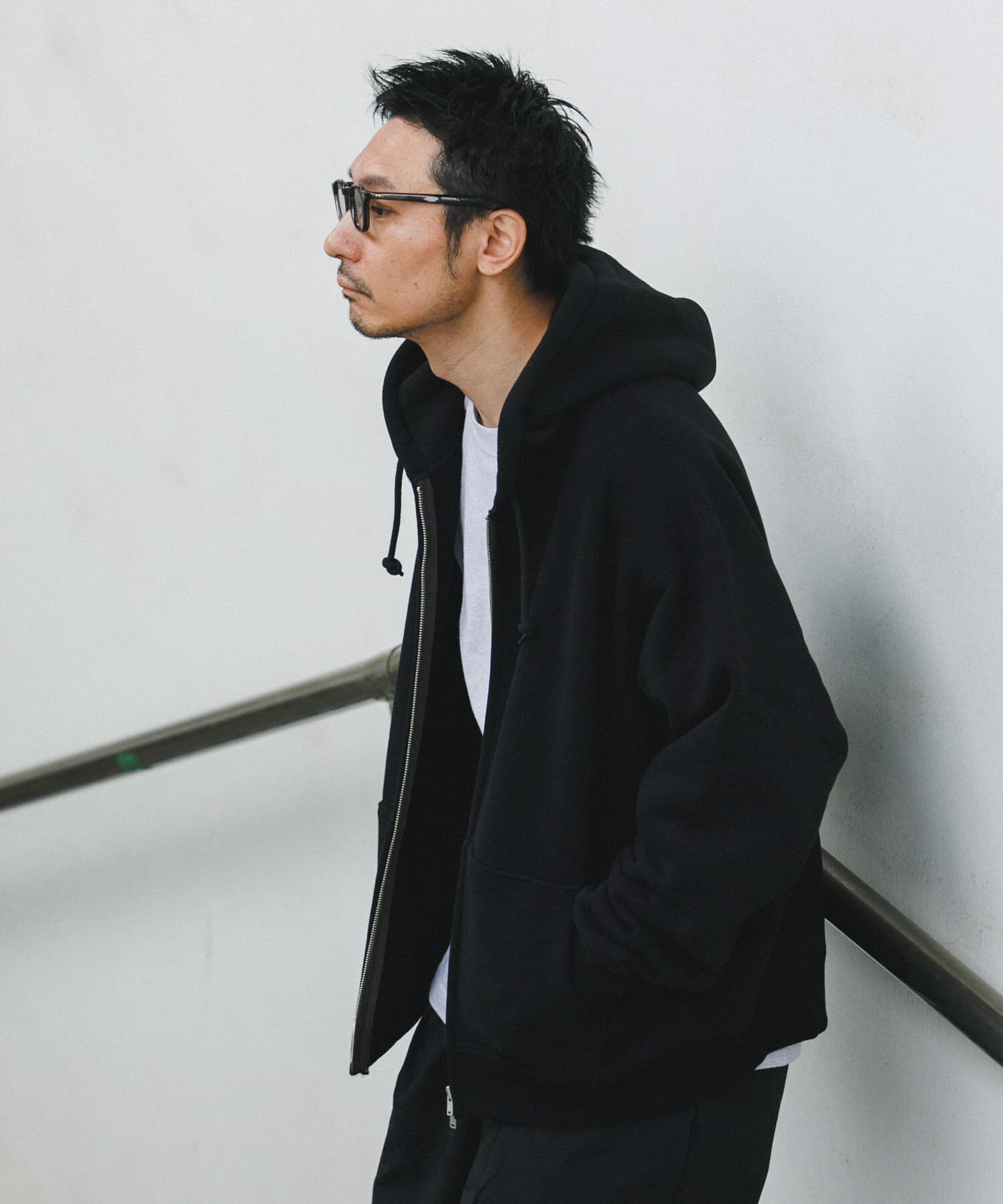 URBAN RESEARCH「Logic One　SWEAT ZIP PARKA」|パーカー|ブラック
