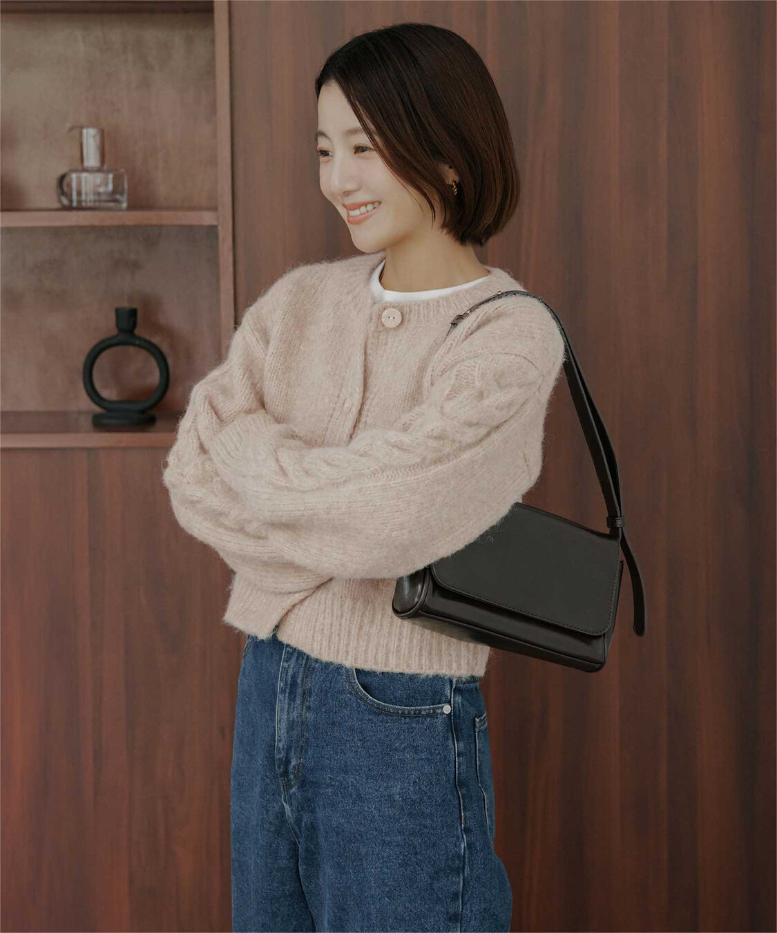 titivate「【yuiさんコラボアイテム】ふわっとケーブルデザインコンパクトニットカーディガン」|ニット・セーター|