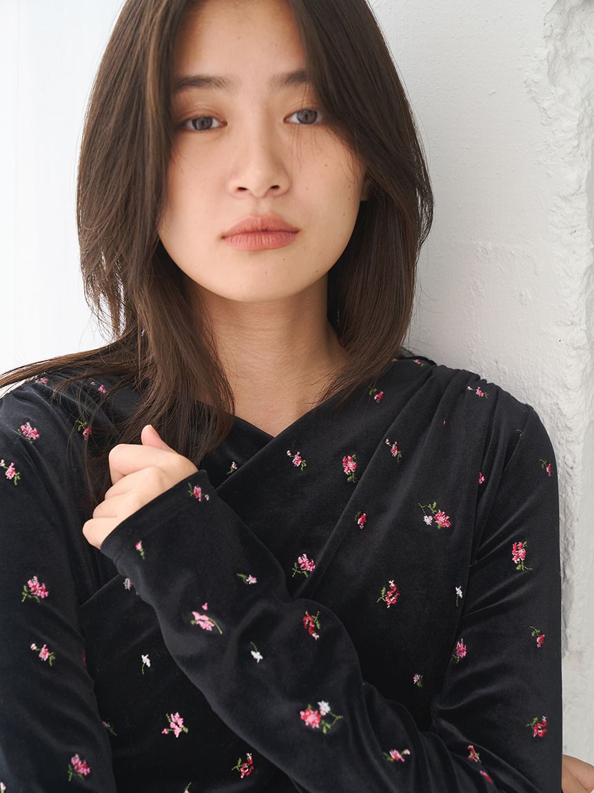 Mila Owen「【ウォッシャブル】エンブロイダリーベロアトップス」|Tシャツ・カットソー|
