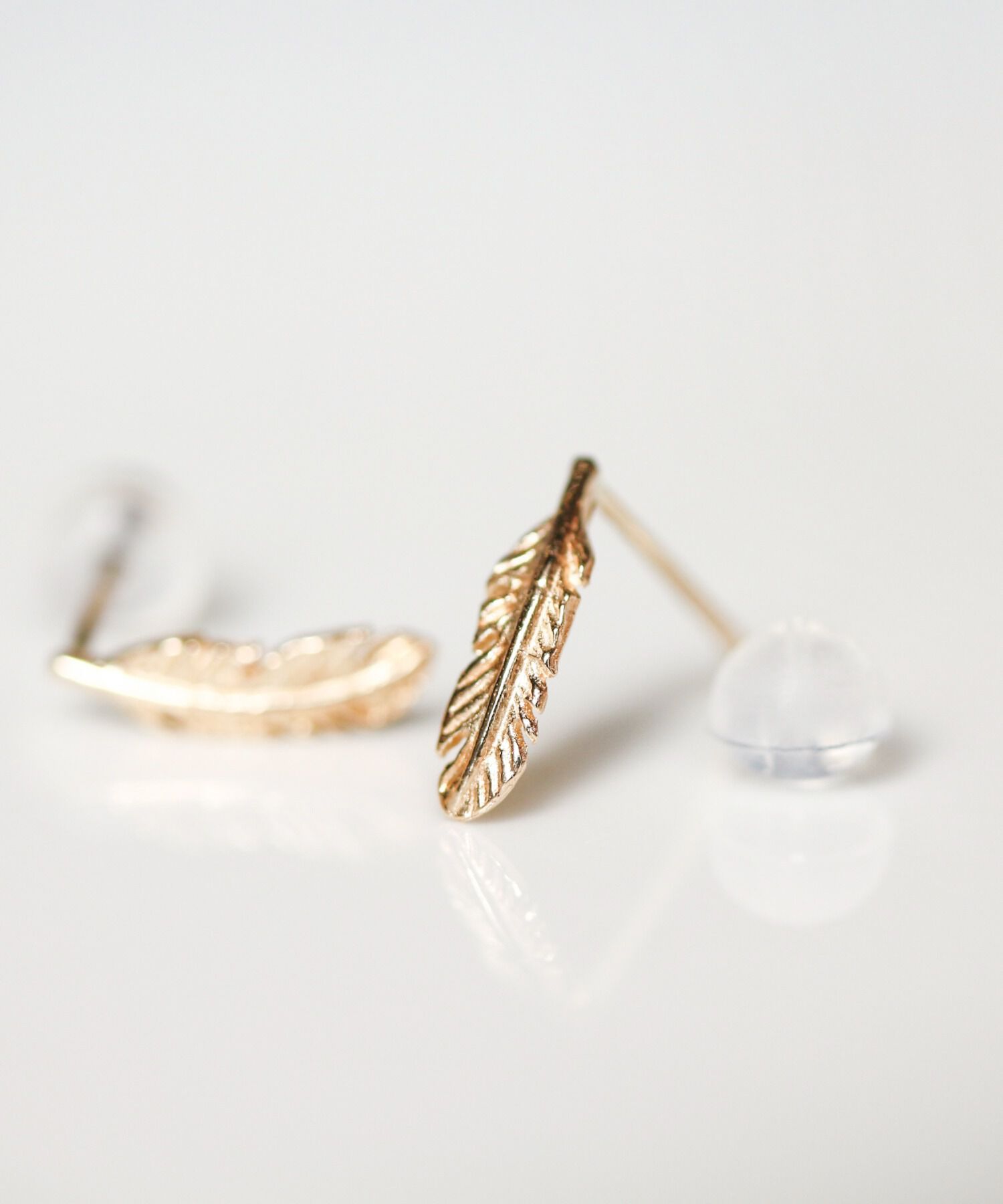  「ゴールド フェザー ピアス| K10YG」|ピアス|