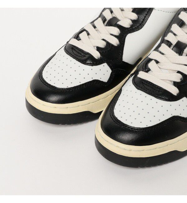 BEAMS SELECTION for WOMEN「AUTRY / MEDALIST LOW バイカラー レザースニーカー」|スニーカー|