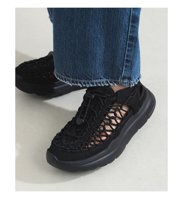 BEAMS SELECTION for WOMEN「KEEN / UNEEK WK サンダル スニーカー」|スニーカー|BLACK/BLACK
