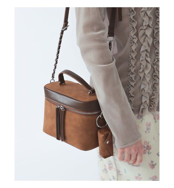 Ray BEAMS 「チャーム付き バニティ バッグ」|ショルダー・メッセンジャー|BROWN