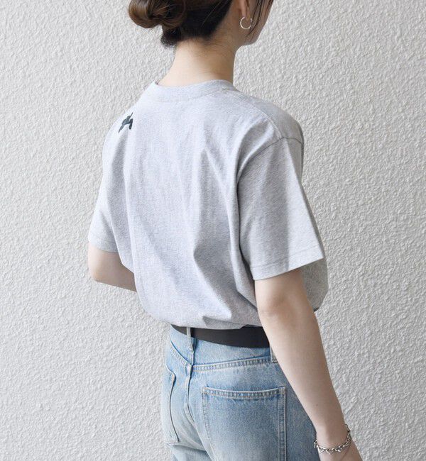 SHIPS any「【SHIPS any別注】Collegiate Pacific:〈洗濯機可能〉V ガゼット プリント & 刺繍 Tシャツ」|Tシャツ・カットソー|